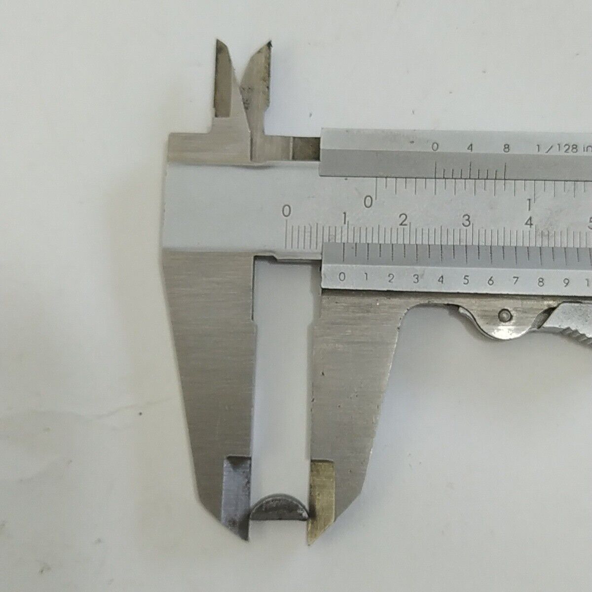 Ricambio FERMO VOLANO DI ACCENSIONE usato per decespugliatore Komatsu ZENOAH G4K