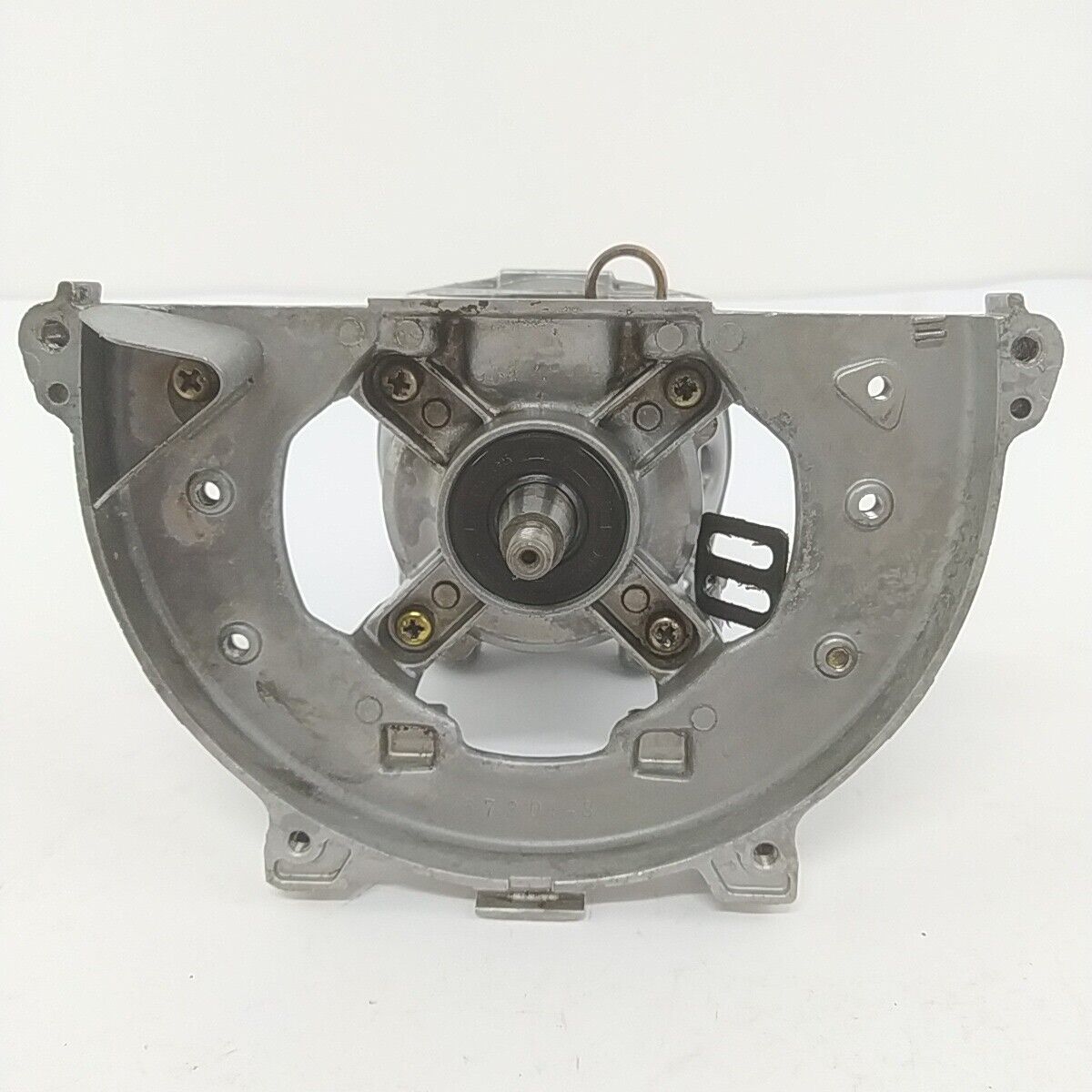 Ricambio usato CARTER BASAMENTO E ALBERO MOTORE decespugliatore MITSUBISHI T200