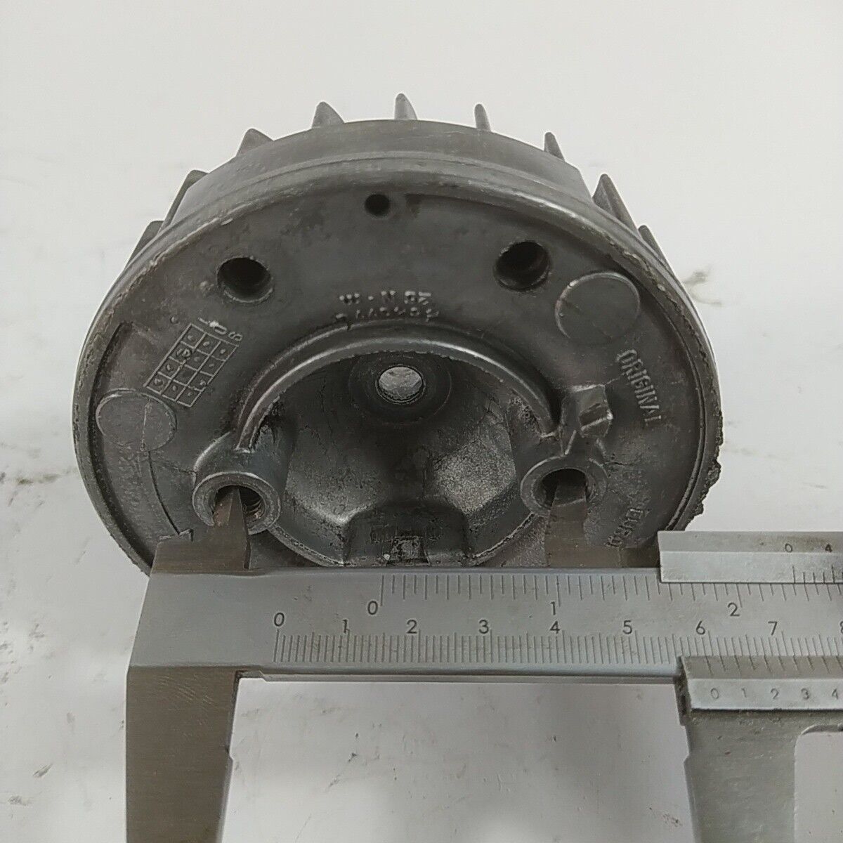 Ricambio DECESPUGLIATORE ALPINA STAR 41 VOLANO MAGNETICO DI AVVIAMENTO usato