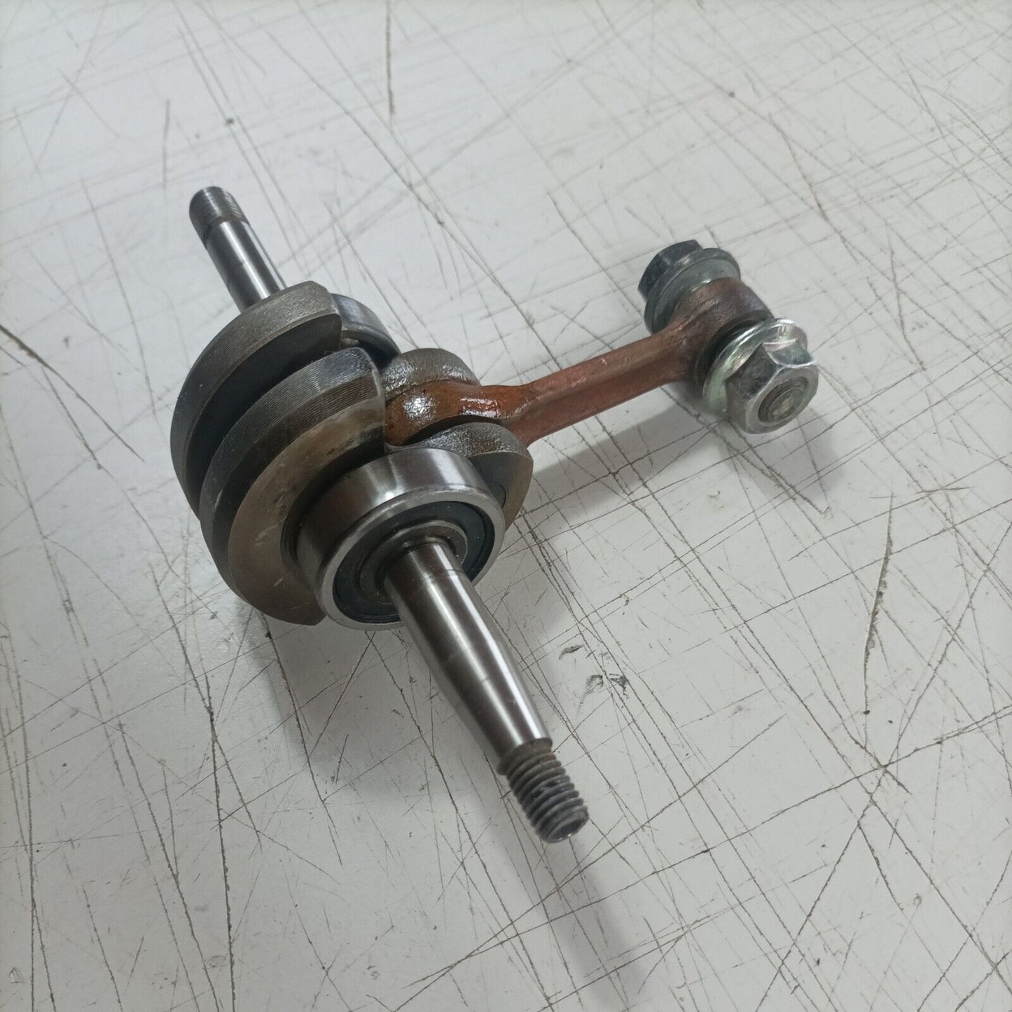 ricambio usato ALBERO MOTORE ORIGINALE COMPLETO PER MOTOSEGA ALPINA PROF 45