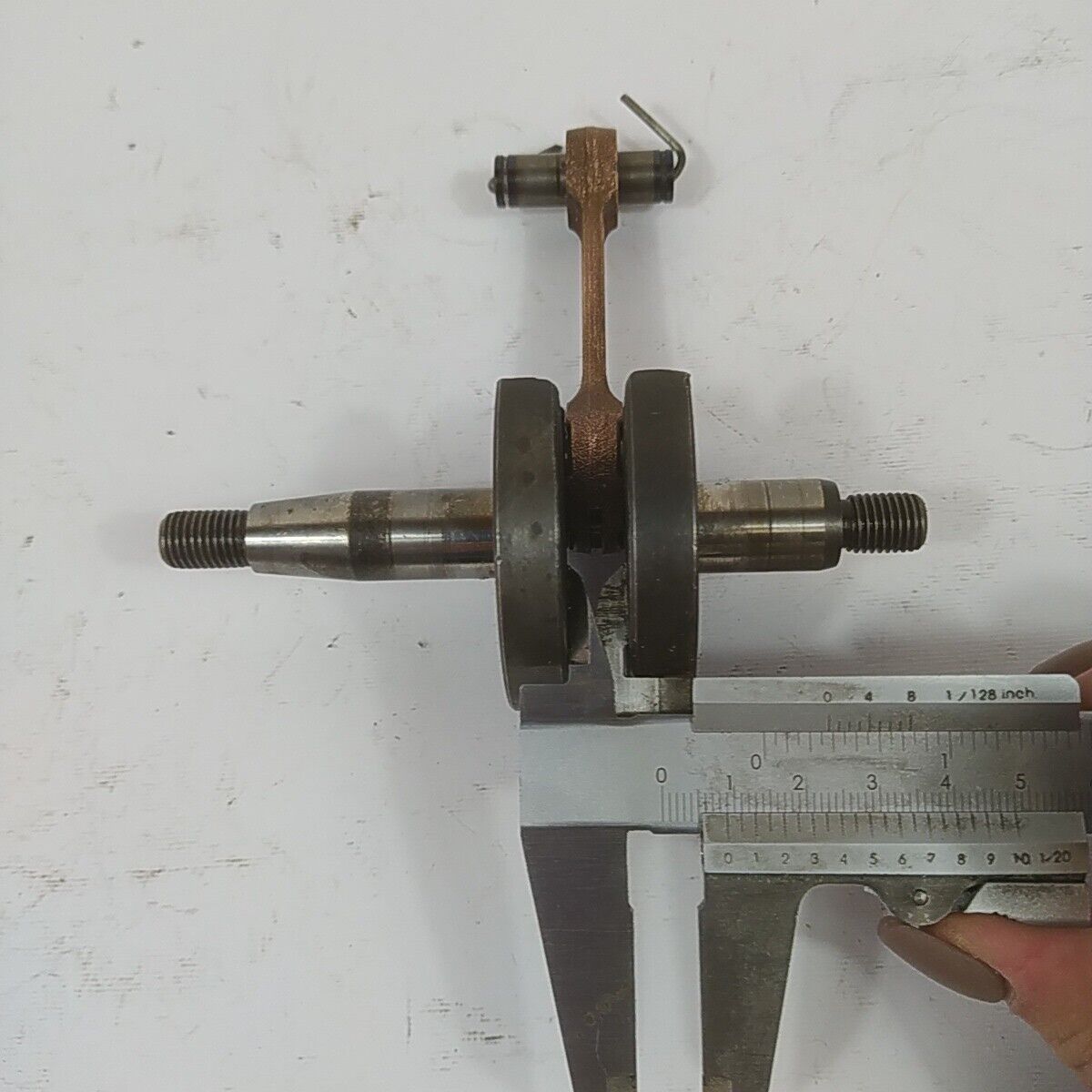 Ricambio ALBERO MOTORE ORIGINALE per decespugliatore TANAKA 501 ik usato