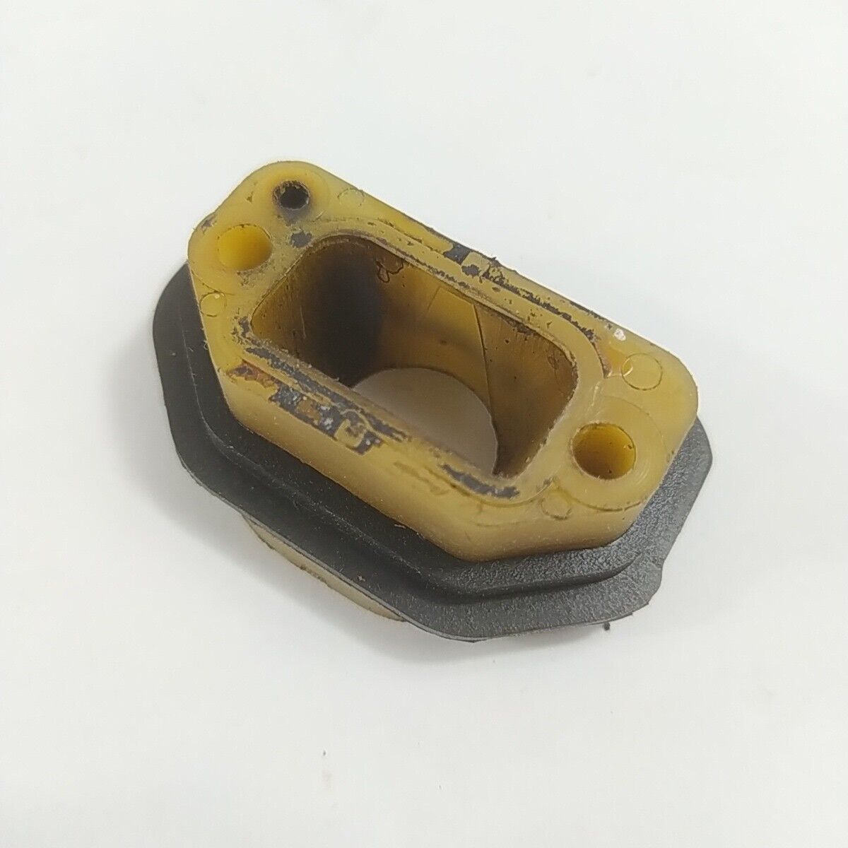 ricambio per motosega ECHO CS-302 COLLETTORE Aspirazione Carburatore usato