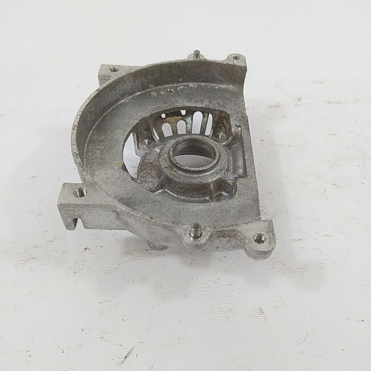 ricambio BASAMENTO CILINDRO motore usato per decespugliatore KAWASAKI TD 33