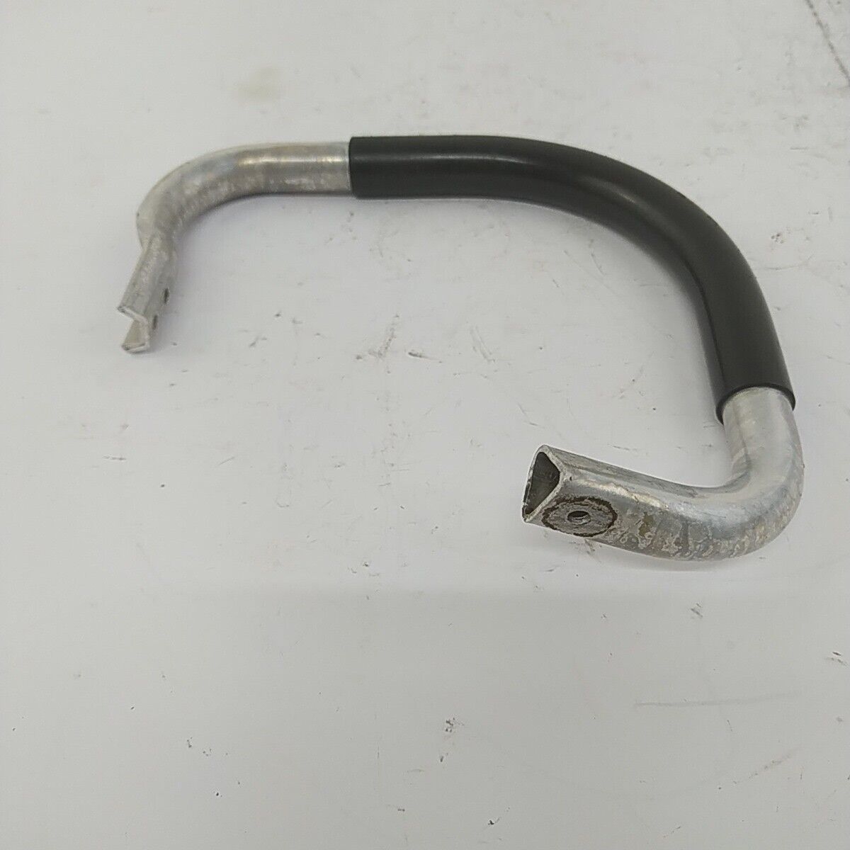 Ricambio usato MANIGLIA MANICO SUPERIORE IMPUGNATURA per MOTOSEGA Echo 330 EVL