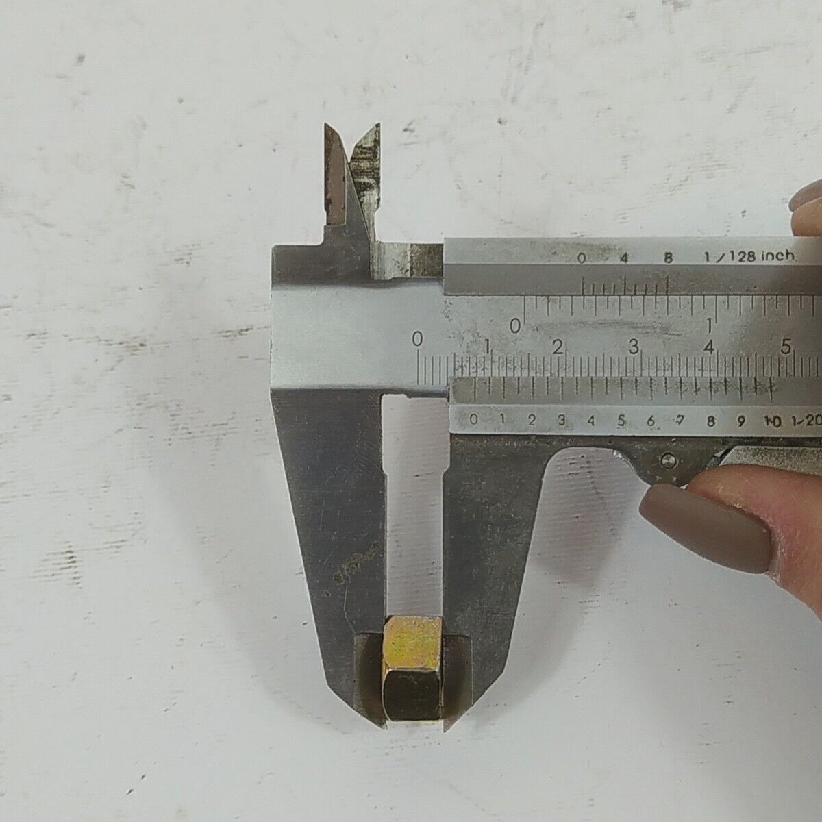 Ricambi DADO ALBERO MOTORE VOLANO per decespugliatore TANAKA 501 ik usati