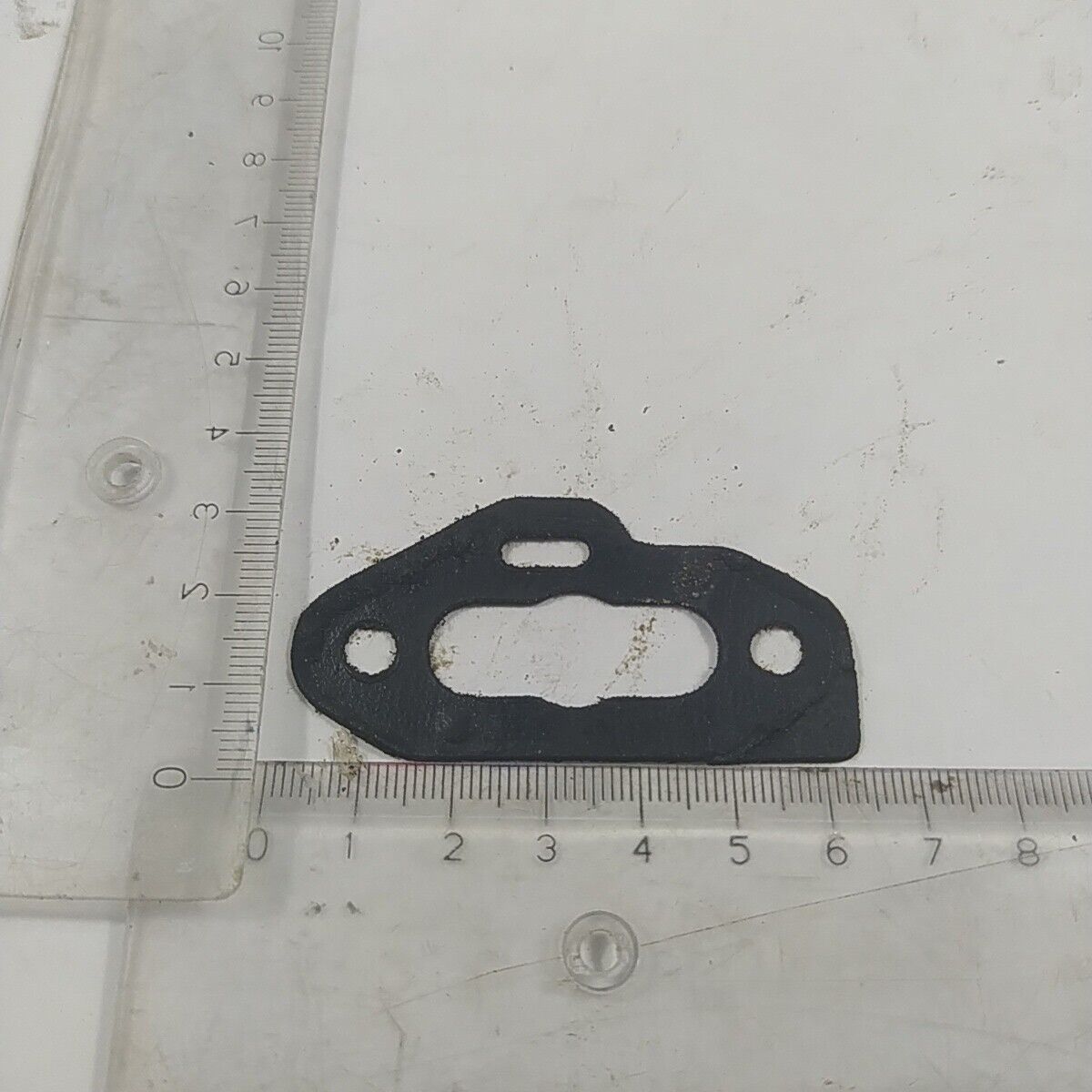 Ricambi FLANGIA COLLETTORE CARBURATORE PER MOTOSEGA MCCULLOCH PRO MAC 555 usati