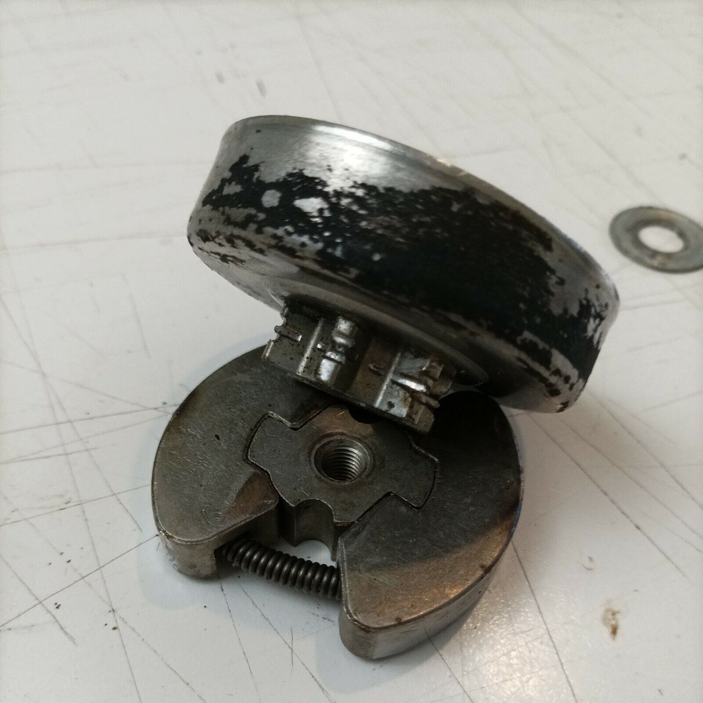 FRIZIONE E CAMPANA originale PER MOTOSEGA POULAN 2000 2.0 C.I ricambi usati