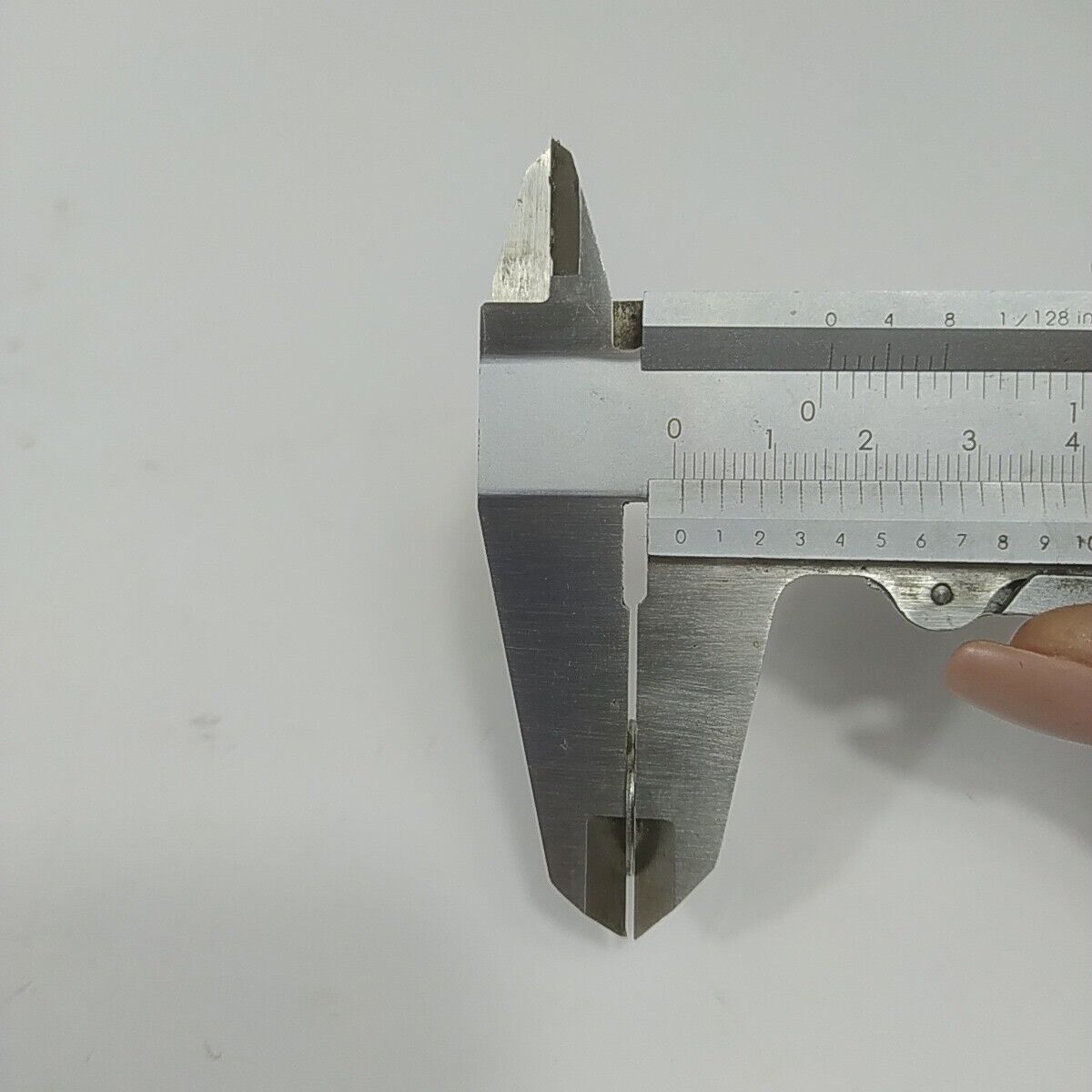 Ricambio per MOTOSEGA ZENOAH G 2000 t FERMO CUSCINETTO ALBERO MOTORE usato