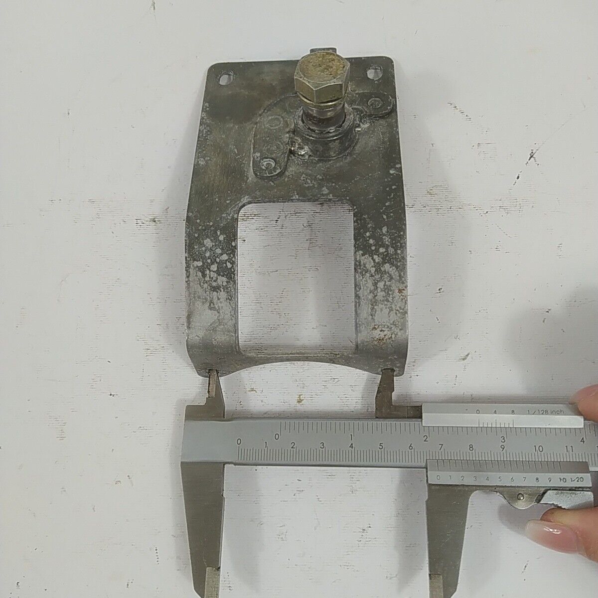 Ricambio per decespugliatore ECHO RM - 380 STAFFA SUPPORTO MOTORE A ZAINO usato