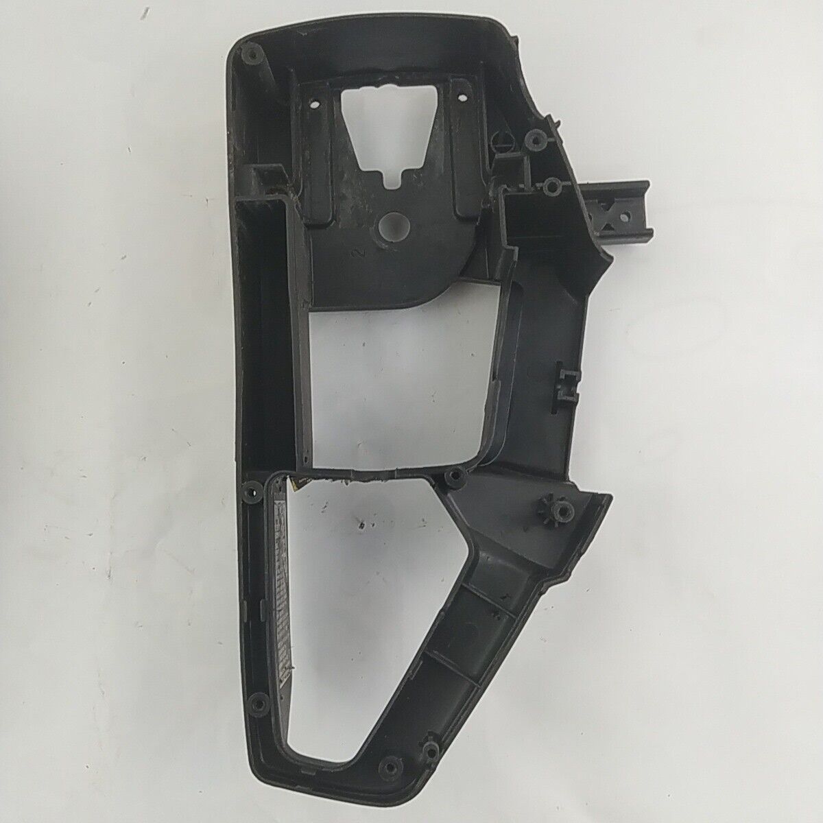 Ricambi CARCASSA IMPUGNATURA TELAIO motosega MCCULLOCH  eager beaver 2014  usato