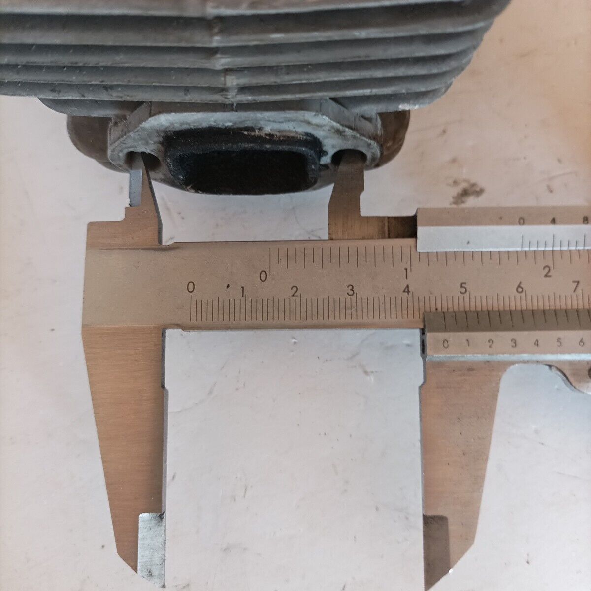 Ricambio CILINDRO DECESPUGLIATORE ALPINA usato Diametro 45