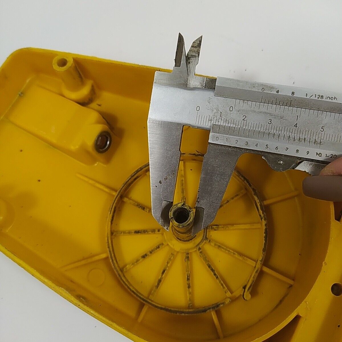 Ricambi usati per decespugliatore MCCULLOCH BP 38 AV COPERCHIO DI AVVIAMENTO 