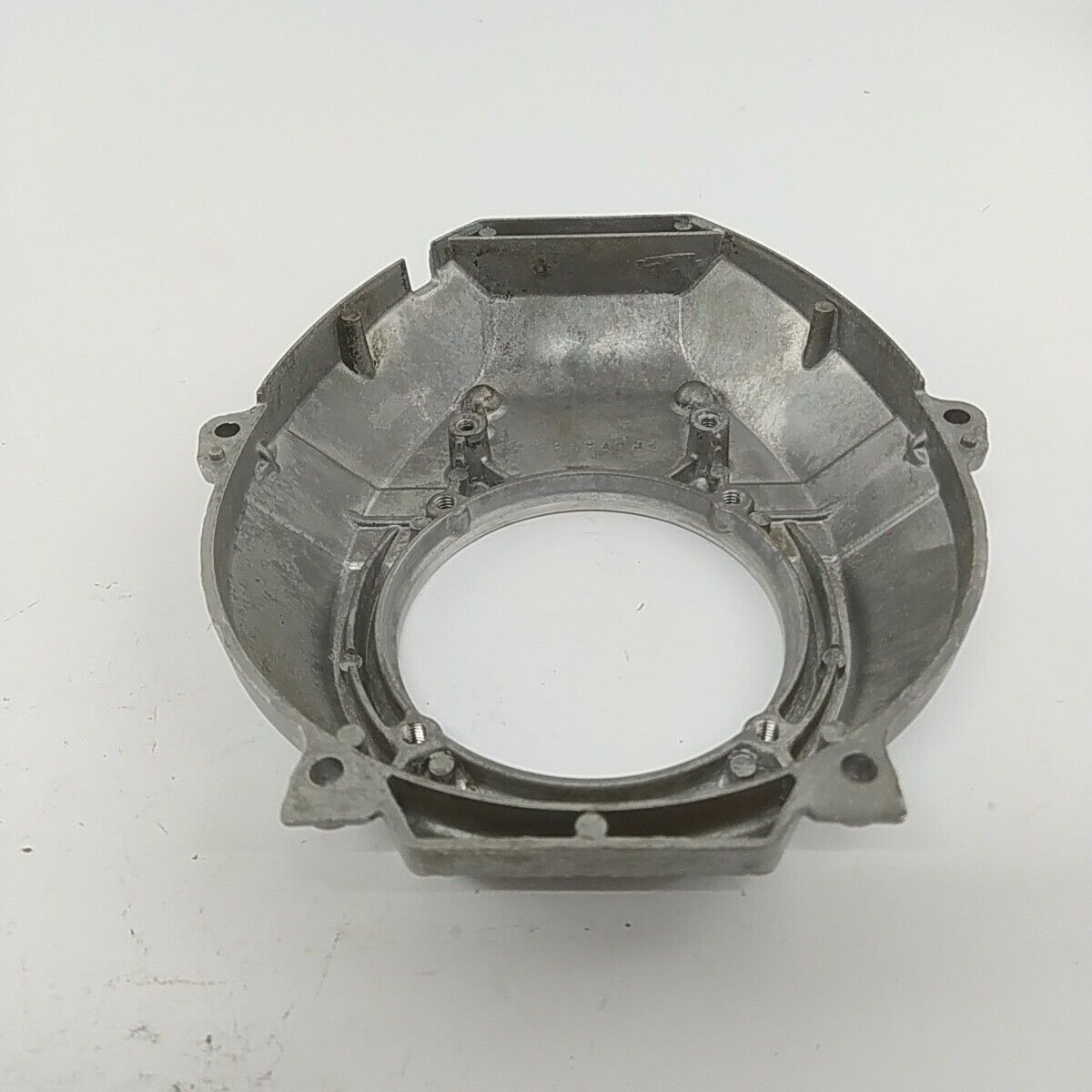 Ricambio usato COPERCHIO MOTORE supporto campana decespugliatore MITSUBISHI T200