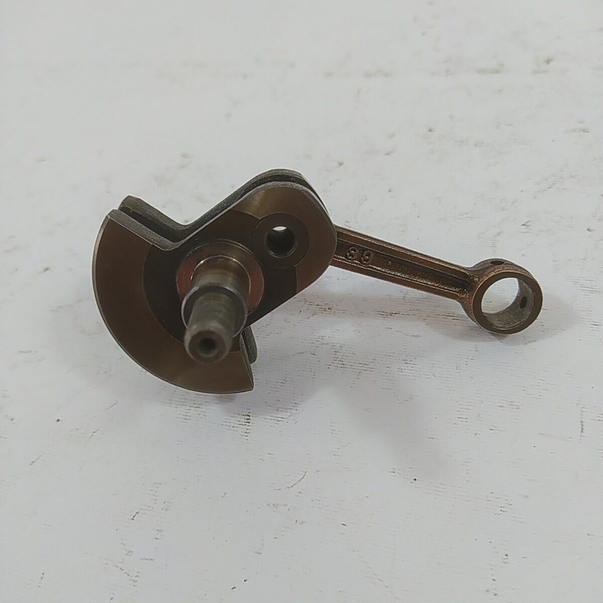 ricambio ALBERO MOTORE originale usato per decespugliatore KAWASAKI TD 33