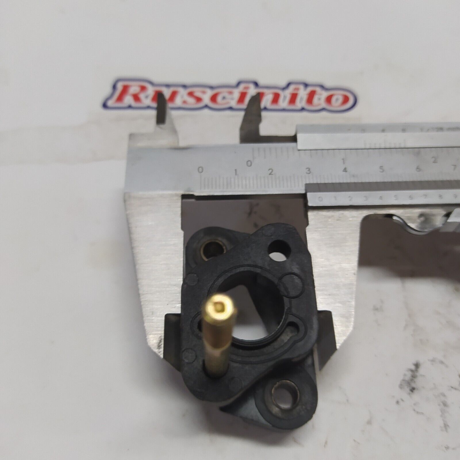 RACCORDO COLLETTORE flangia CARBURATORE Usato per decespugliatore ZENOAH