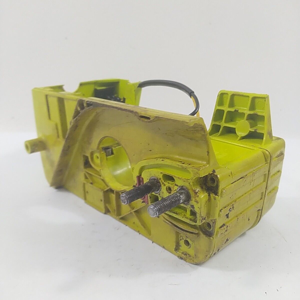 Ricambio BASAMENTO CILINDRO SERBATOIO CARBURANTE PER MOTOSEGA POULAN usato