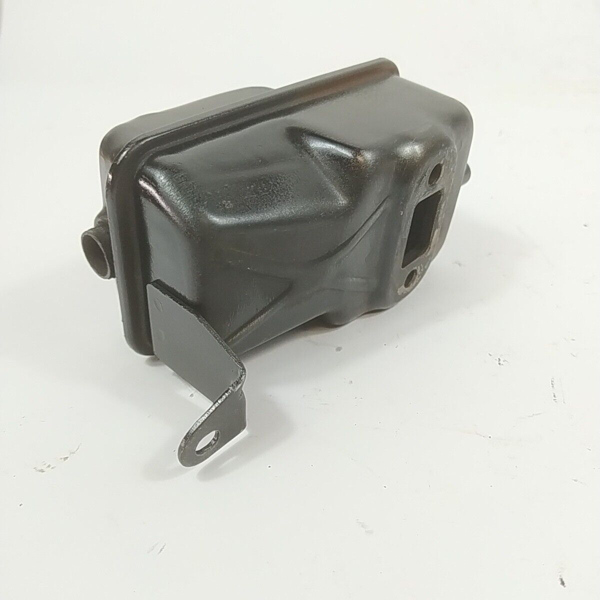 Ricambio MARMITTA SILENZIATORE usato per decespugliatore Komatsu ZENOAH G4K