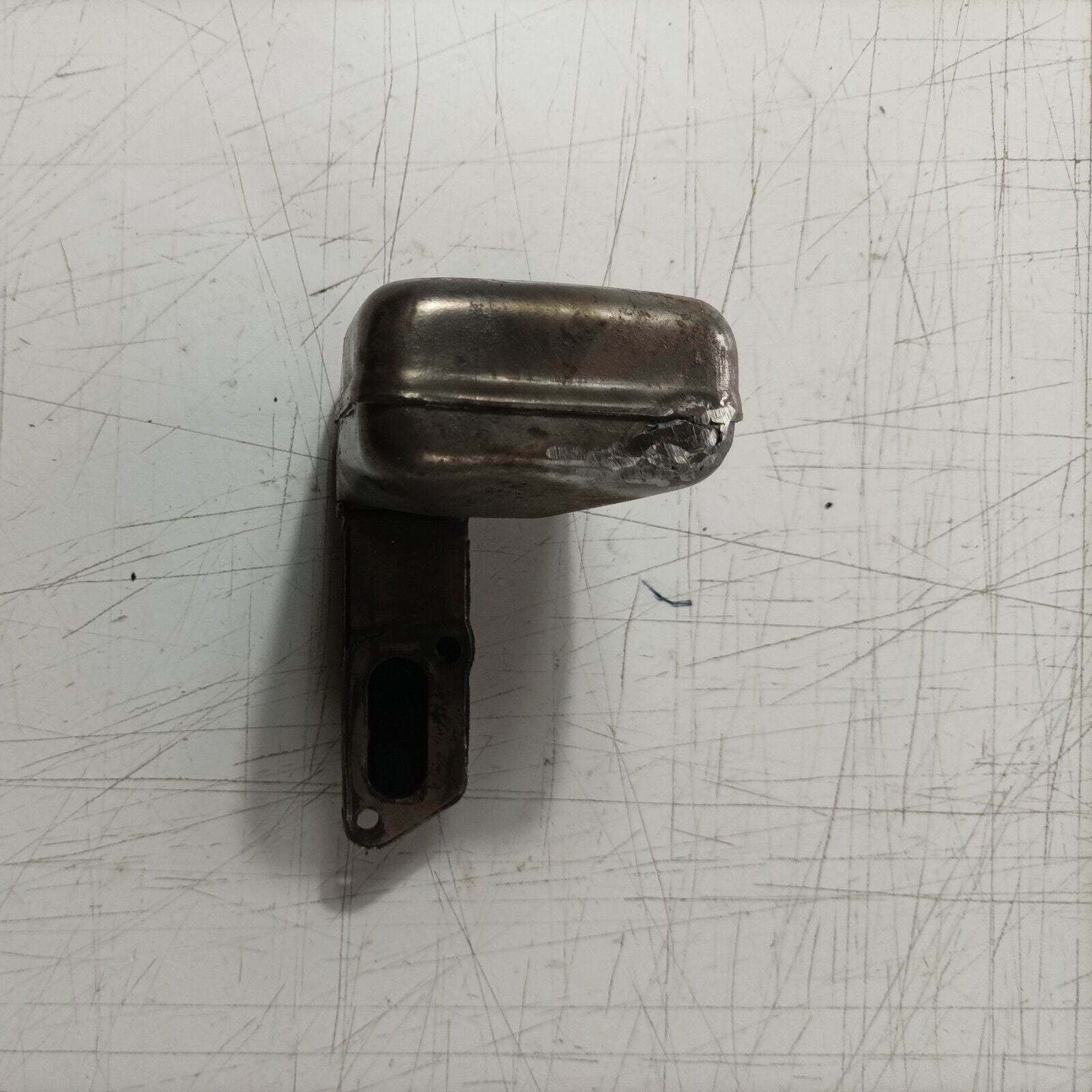SILENZIATORE MARMITTA TERMINALE DI SCARICO PER MOTOSEGA CASTOR C 70 ALPINA A 70
