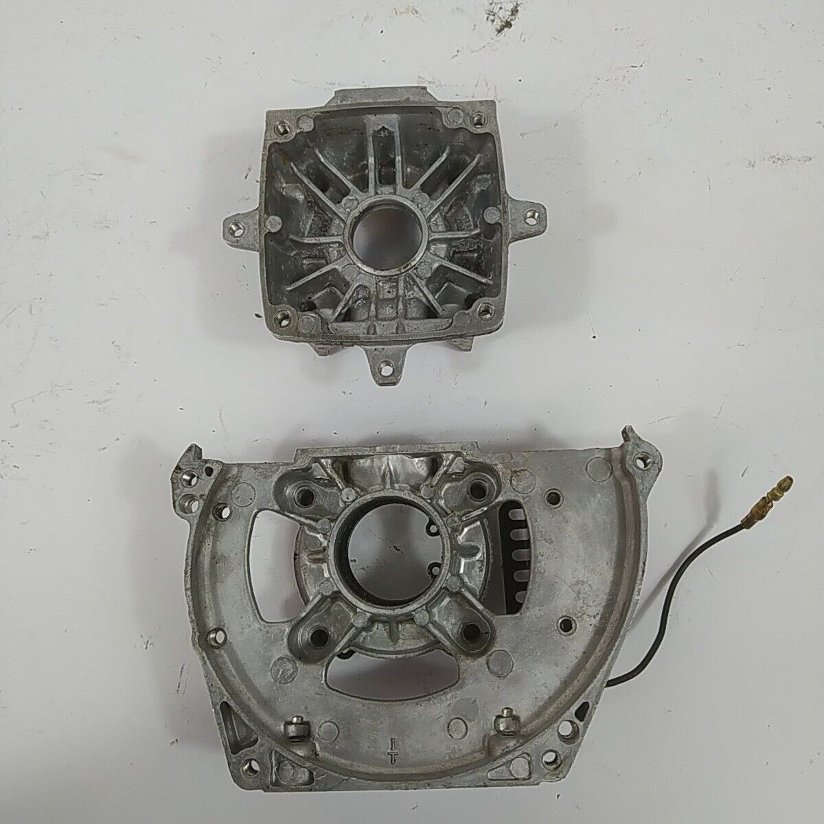 Ricambio CARTER BASAMENTO CILINDRO usato per decespugliatore Komatsu ZENOAH G4K