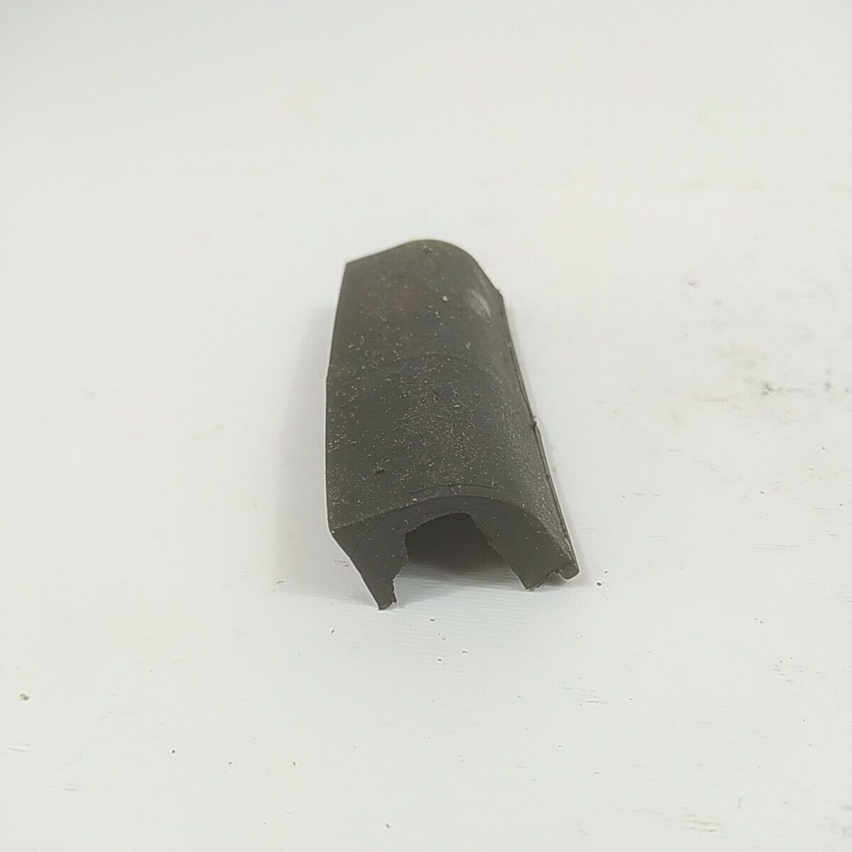 Ricambio per motosega ALPINA 500 GOMMINO SUPPORTO ANTIVIBRANTE MOTORE usato