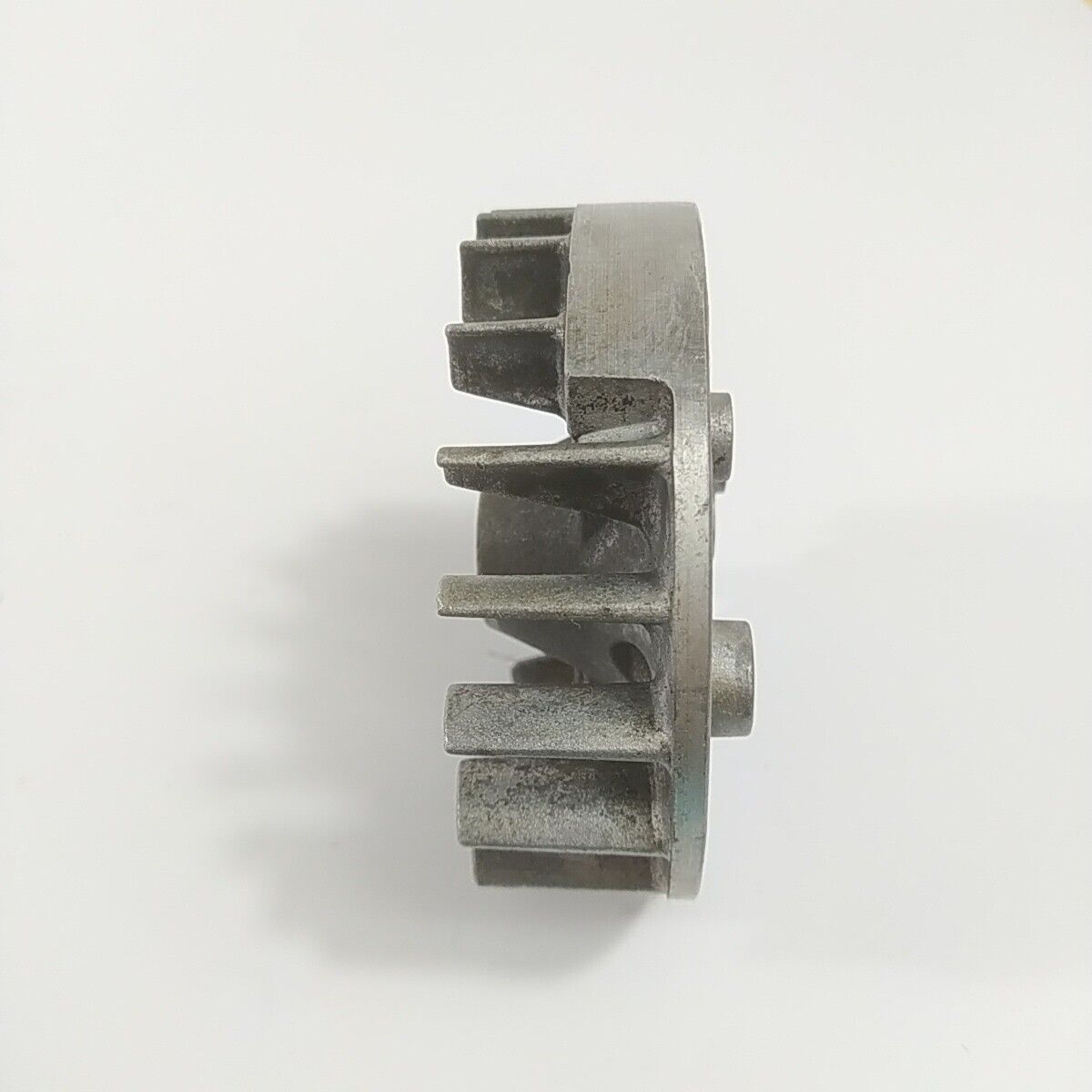 Ricambio VOLANO DI AVVIAMENTO usato decespugliatore Komatsu ZENOAH G3K IKE