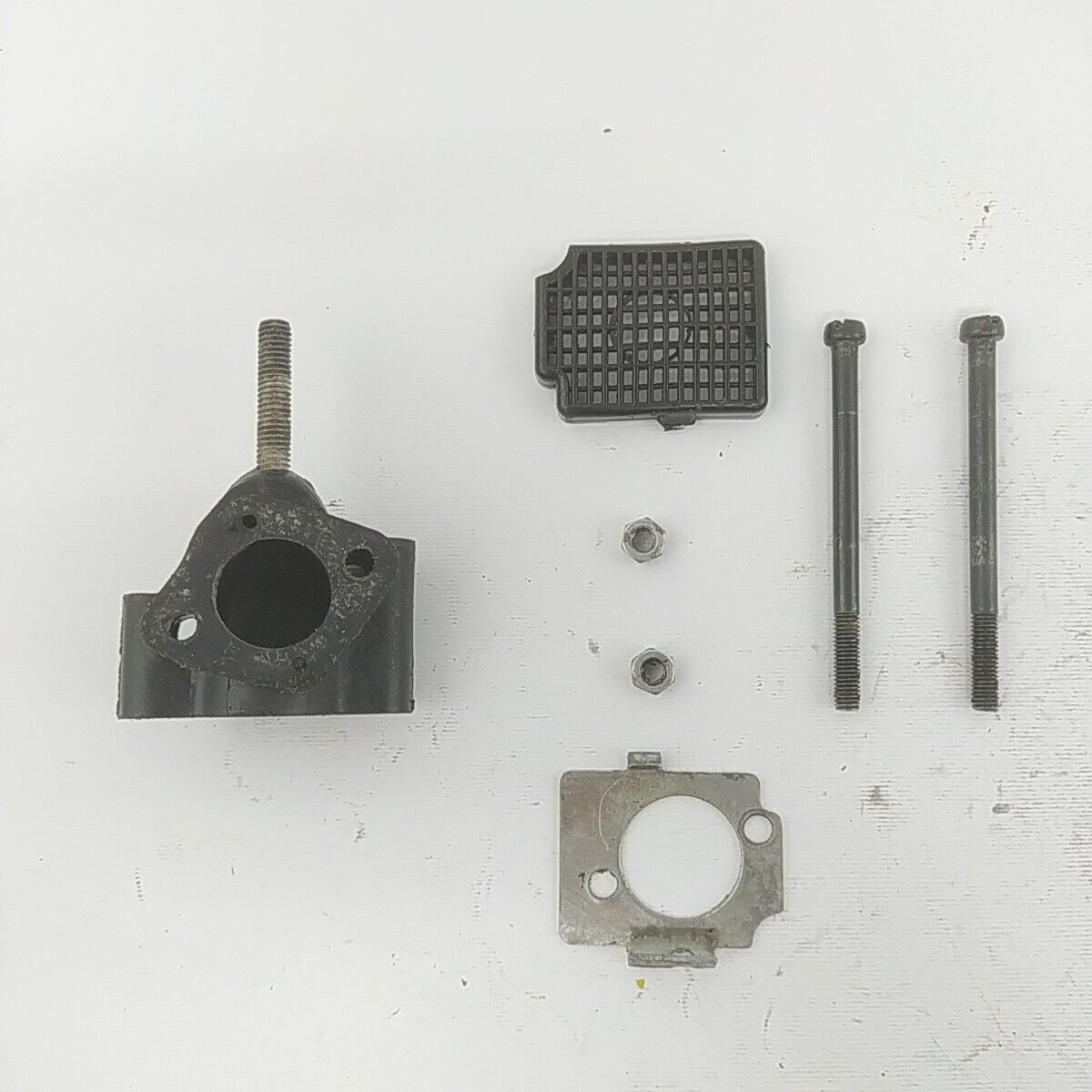 ricambi COLLETTORE FILTRO ARIA CARBURATORE motosega castor ALPINA PROF 70 usati
