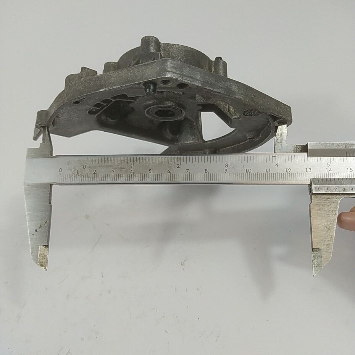 Ricambio CARTER BASAMENTO CILINDRO usato per decespugliatore OLEO MAC DYNAMAC