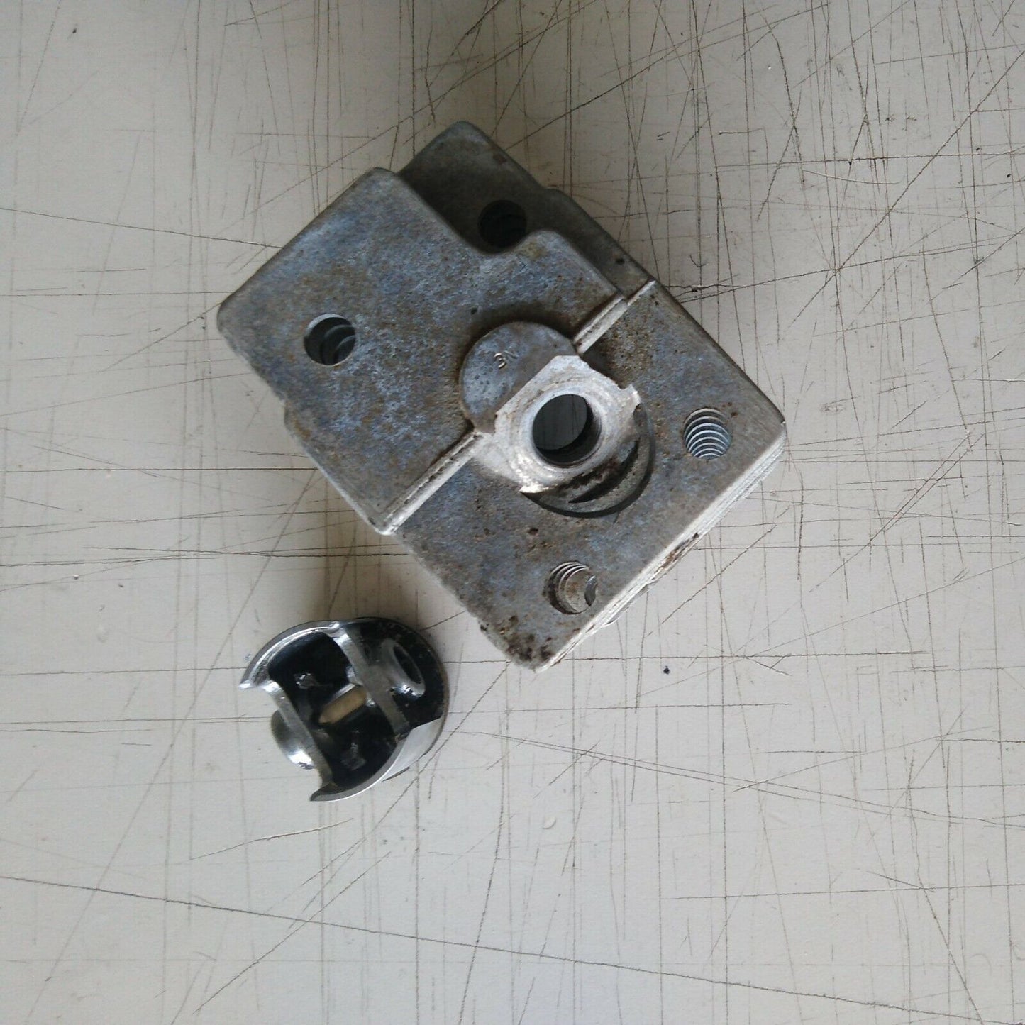 CILINDRO E PISTONE PER MOTOSEGA ALPINA CASTOR P34 TR350 PR350 d 38 ricambi usati