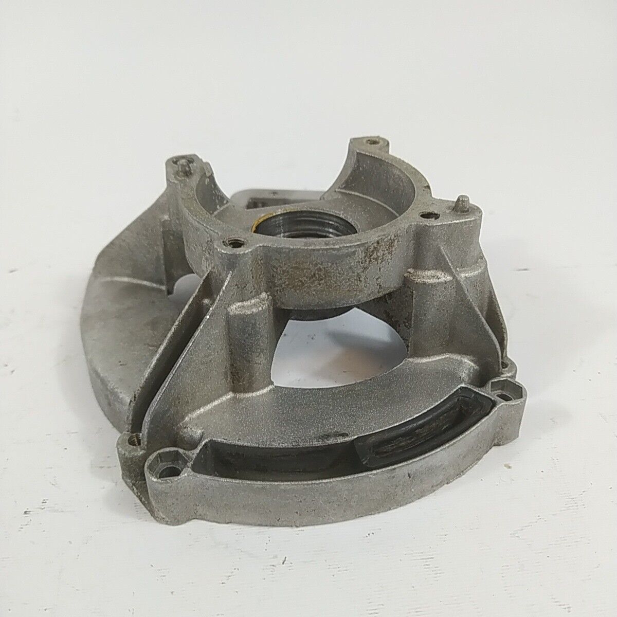 Ricambio usato BASAMENTO CARTER MOTORE decespugliatore Mcculloch ELITE 4200