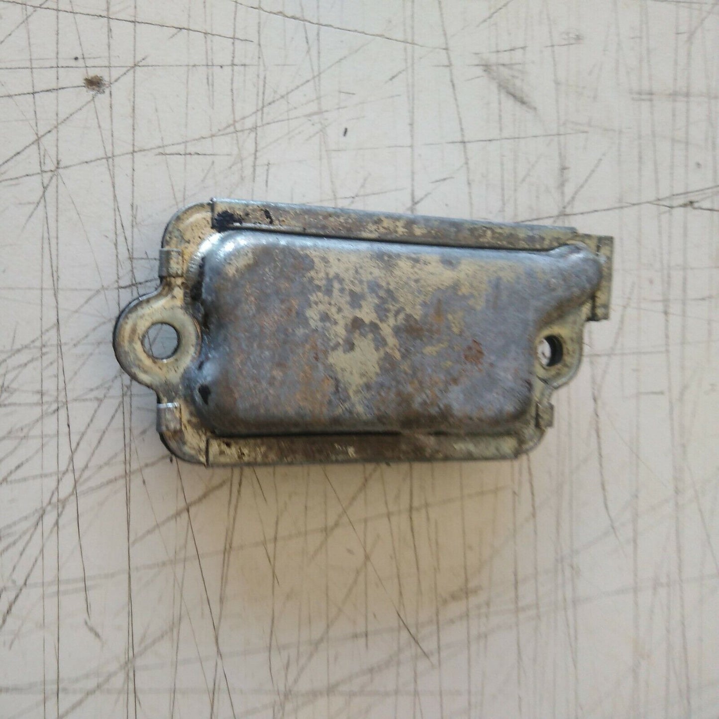COPERCHIO VALVOLE PER TOSAERBA CASTEL GARDEN CASTOR GGP SV 150 ricambi usati