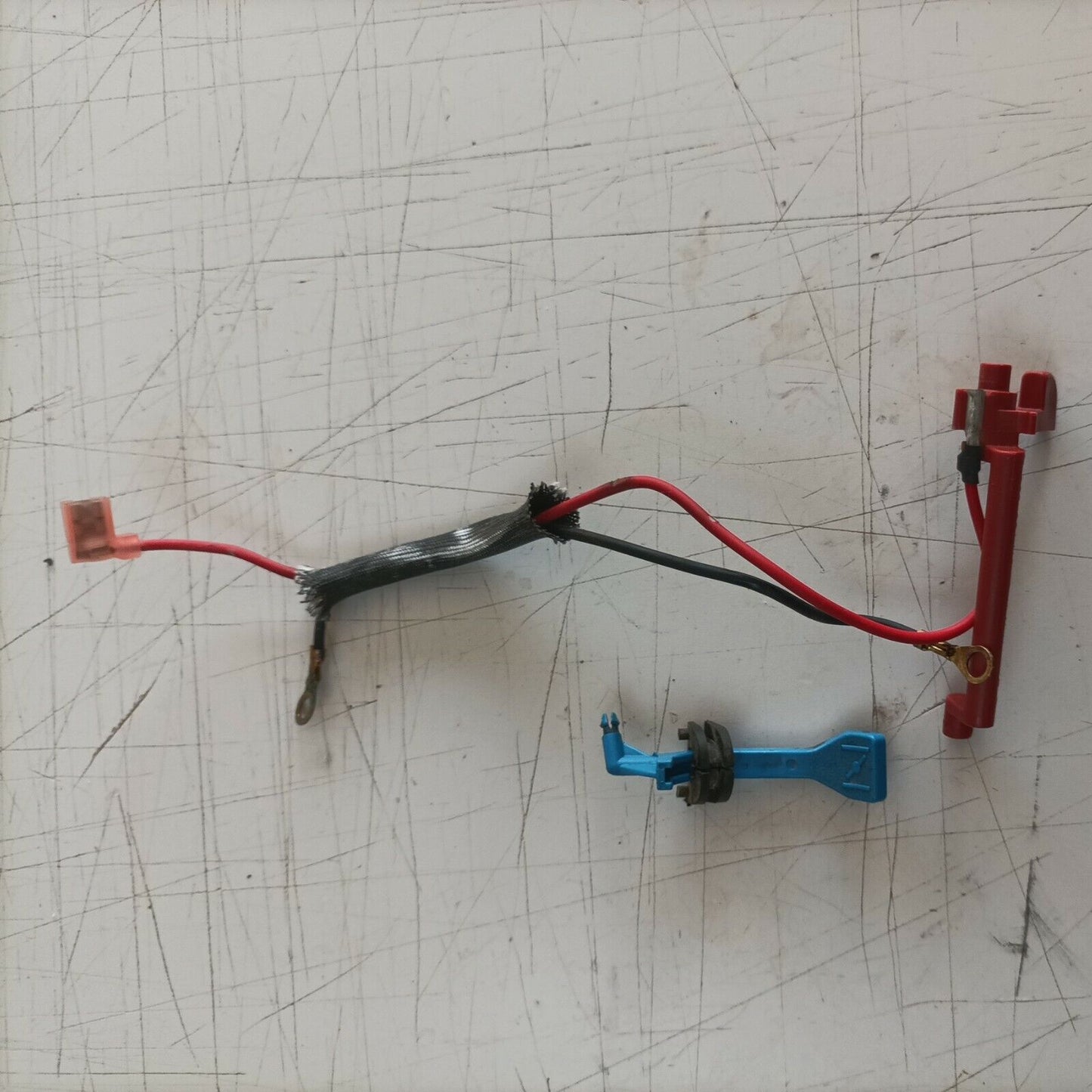 LEVA ARIA E tasto ON/OFF PER MOTOSEGA PARTNER FORMULA 60 PARTNER POULAN usato