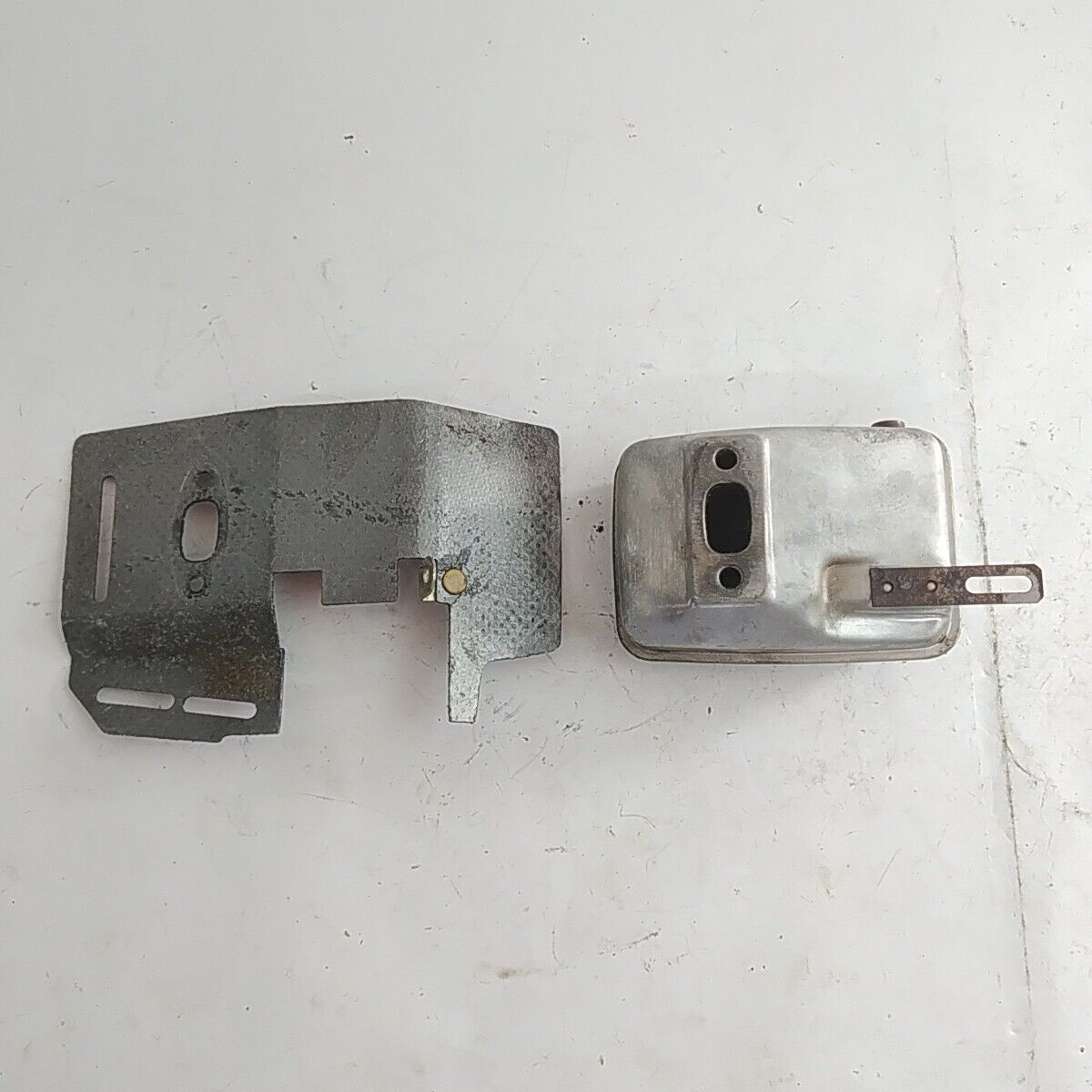 Ricambio MARMITTA SILENZIATORE scarico usato per decespugliatore MARUYAMA 420 42