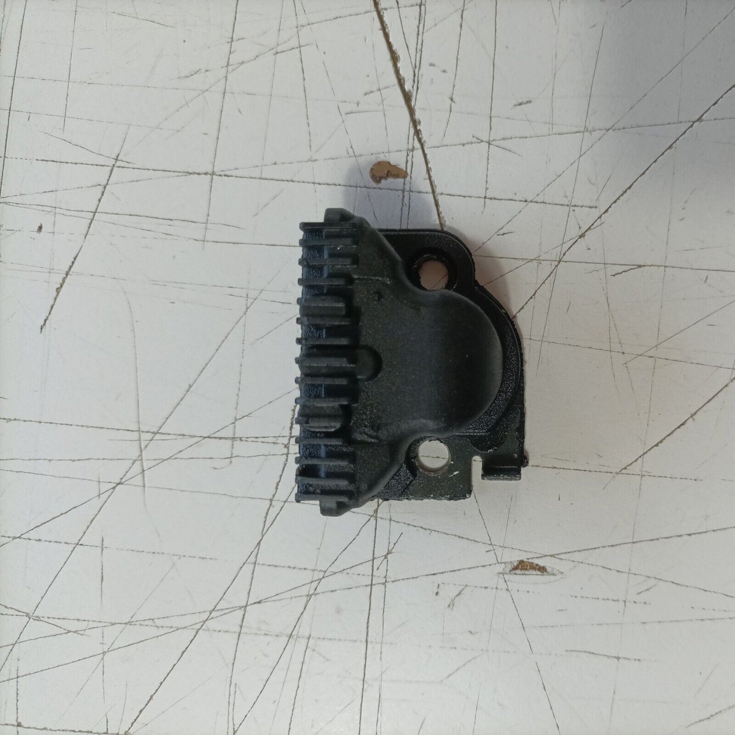 SUPPORTO CARBURATORE E filtro aria PER MOTOSEGA CASTEL CS 39 ALPINA P 390 usato