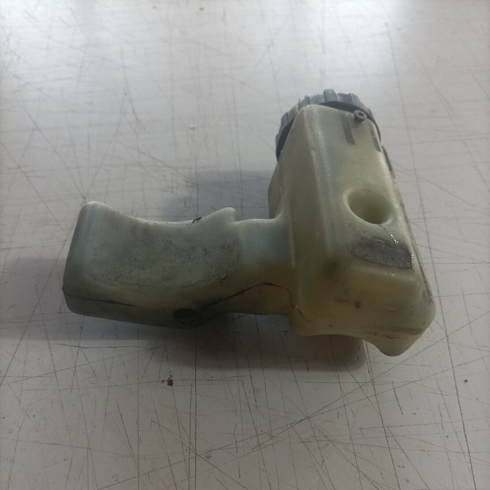 SERBATOIO OLIO con tappo PER MOTOSEGA STIHL 018 / MS 170 180 017 ricambi usati