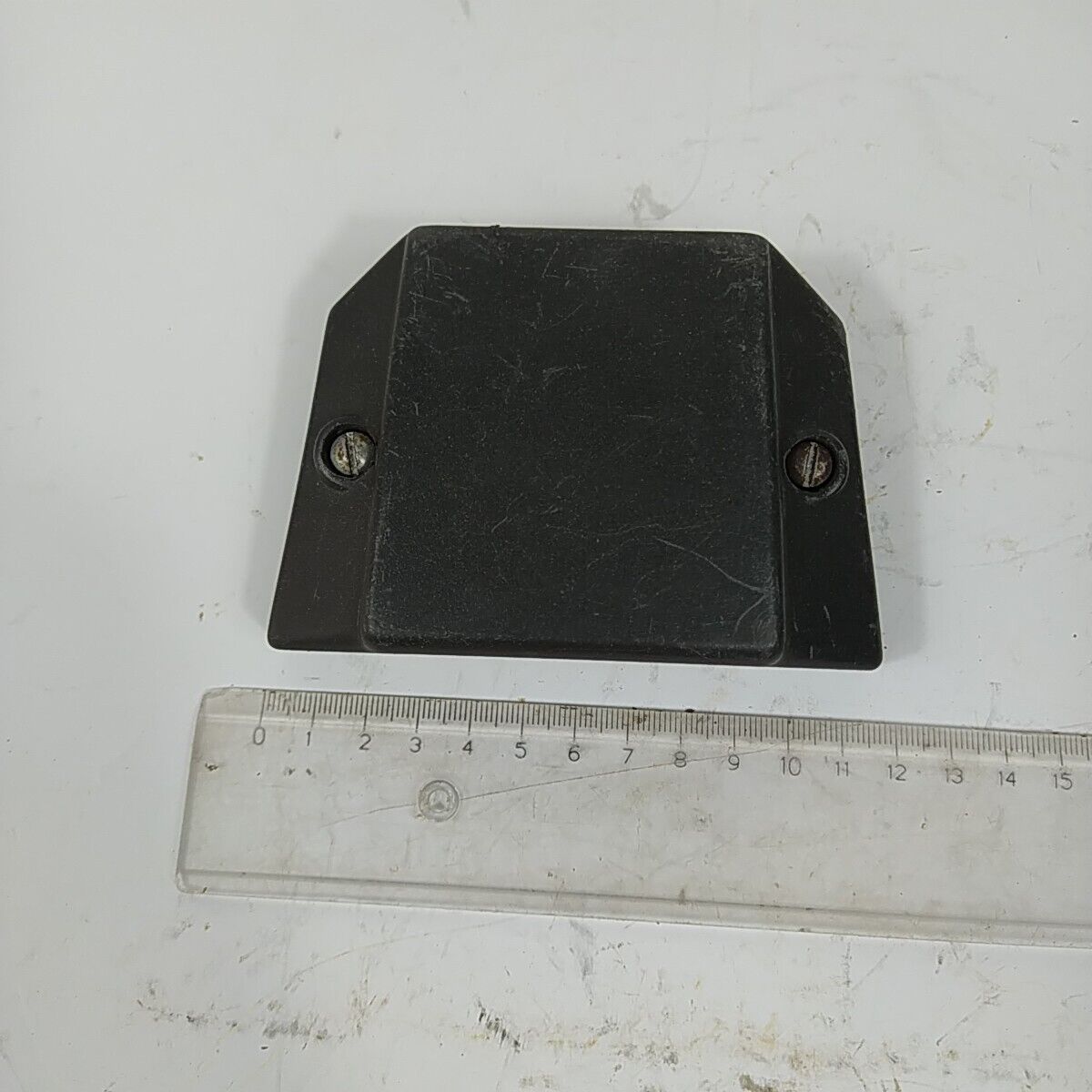 COPERCHIO FILTRO ARIA completo DI VITI PER MOTOSEGA OPEM SUPER 157 ricambi usati