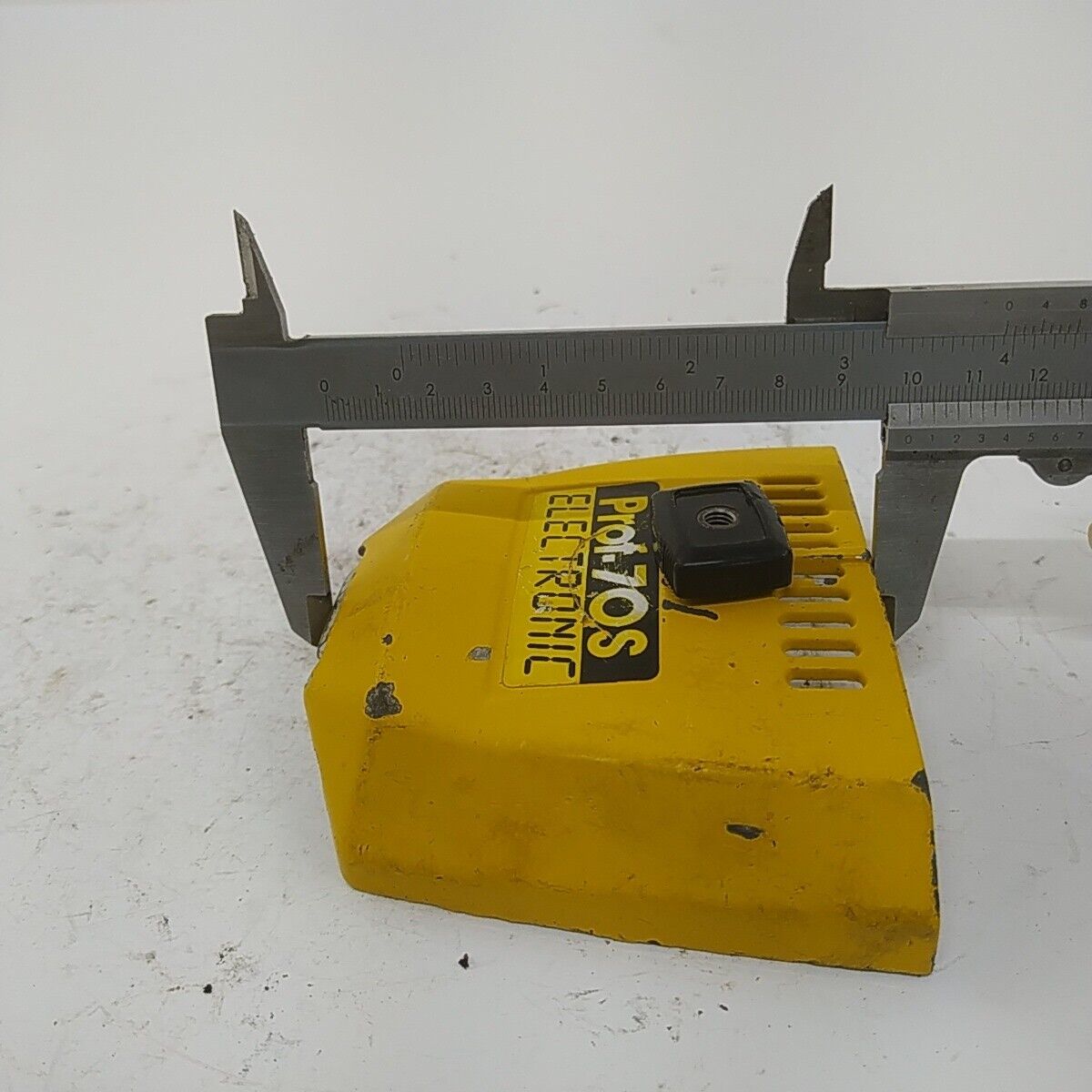 ricambio COPERCHIO FILTRO ARIA CARBURATORE Per motosega ALPINA PROF 70 S usati