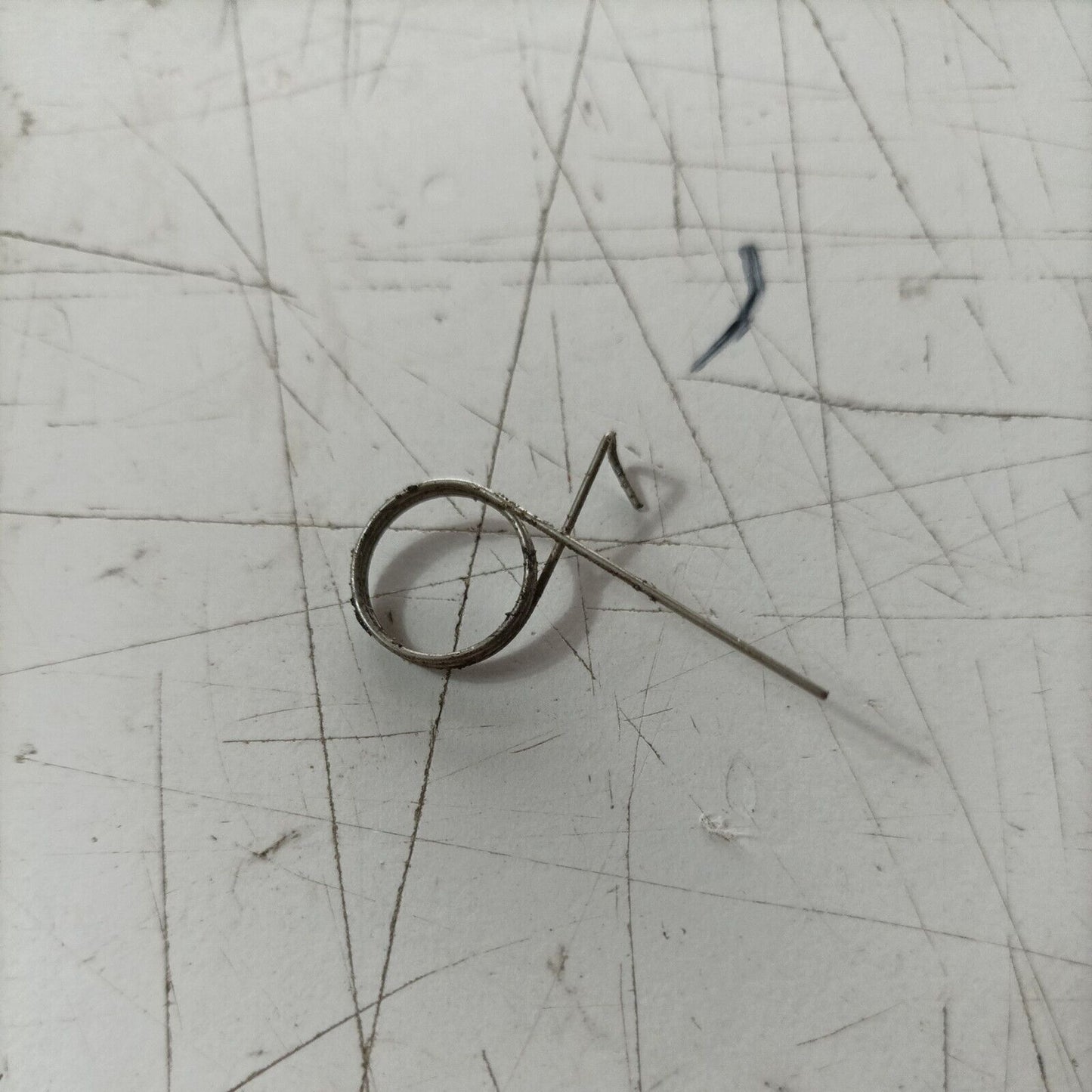 GRILLETTO MOLLA COMANDO ACCELERAZIONE GAS PER MOTOSEGA CASTOR C 70 ALPINA A 70