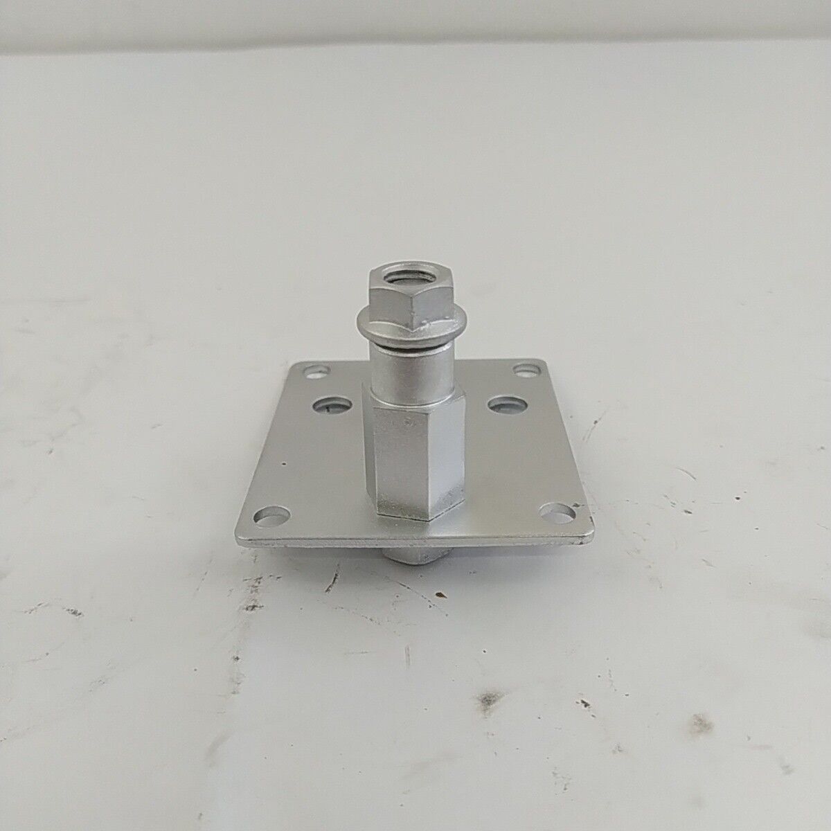 Ricambio STAFFA PIASTRA MOTORE a zaino usato per decespugliatore KAWASAKI TD 40