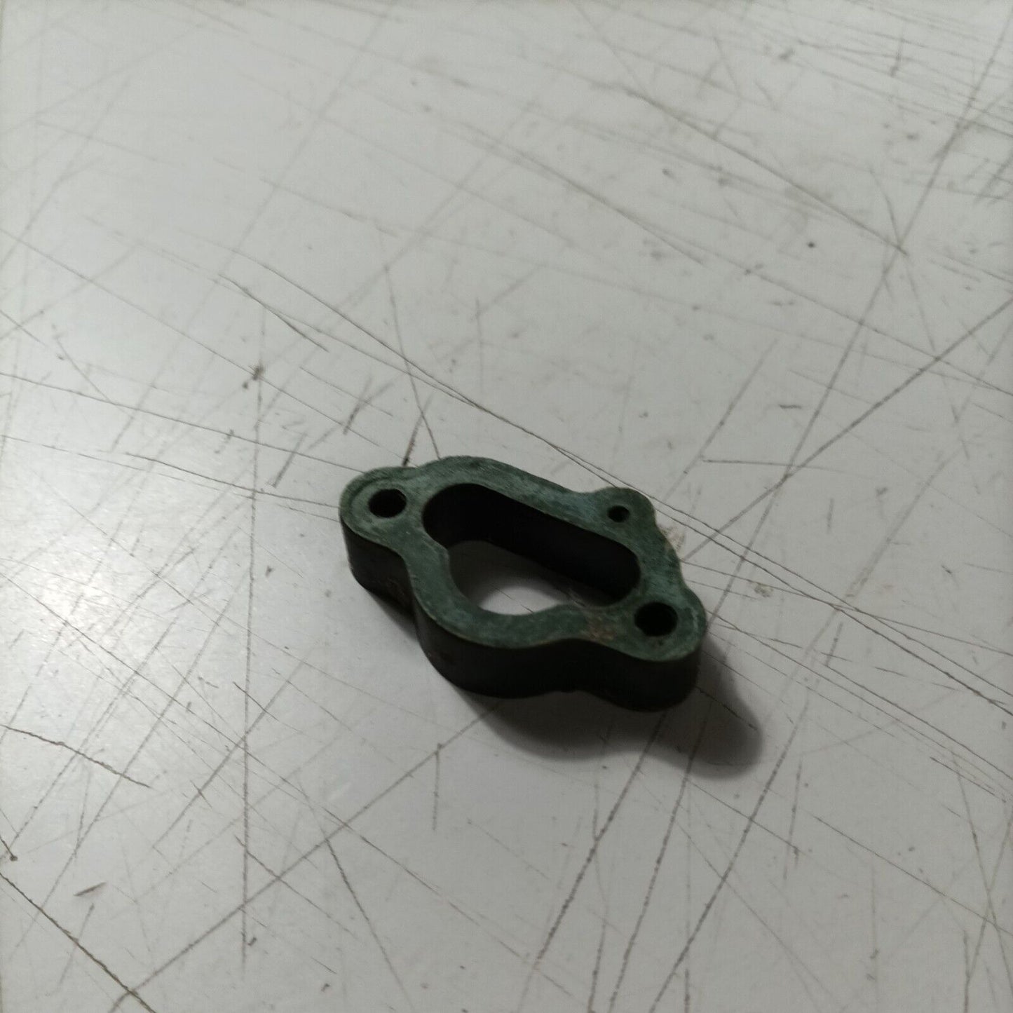 COLLETTORE ASPIRAZIONE FLANGIA CARBURATORE PER MOTOSEGA CASTOR C70 ALPINA A70