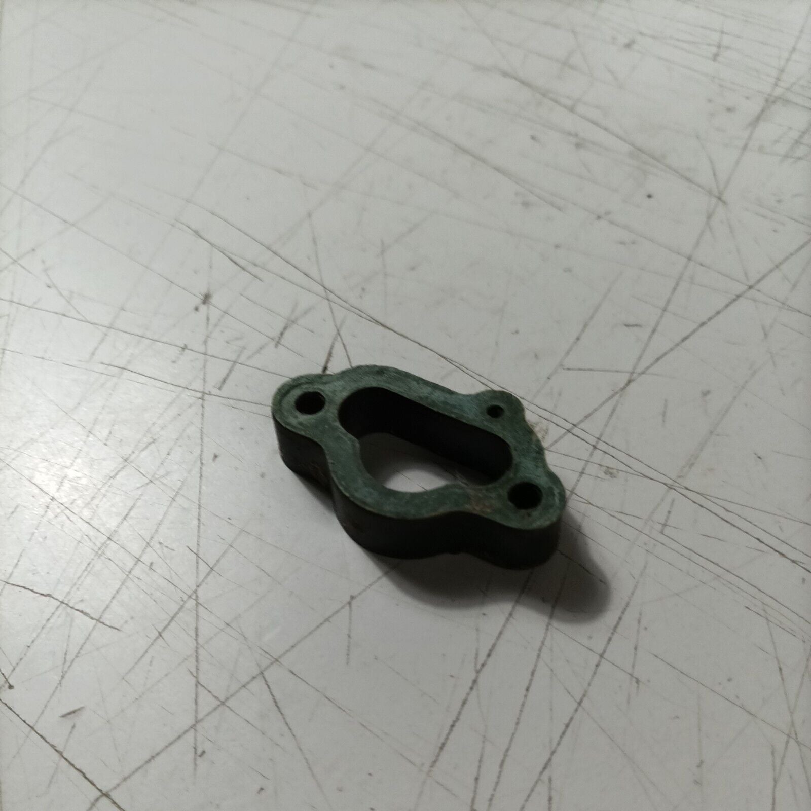 COLLETTORE ASPIRAZIONE FLANGIA CARBURATORE PER MOTOSEGA CASTOR C70 ALPINA A70