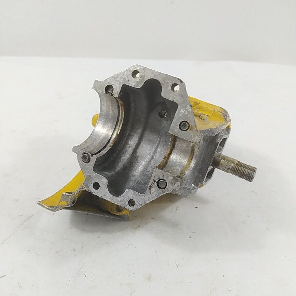 Ricambi BASAMENTO CILINDRO E SERBATOIO PER MOTOSEGA MCCULLOCH PRO MAC 555 usati