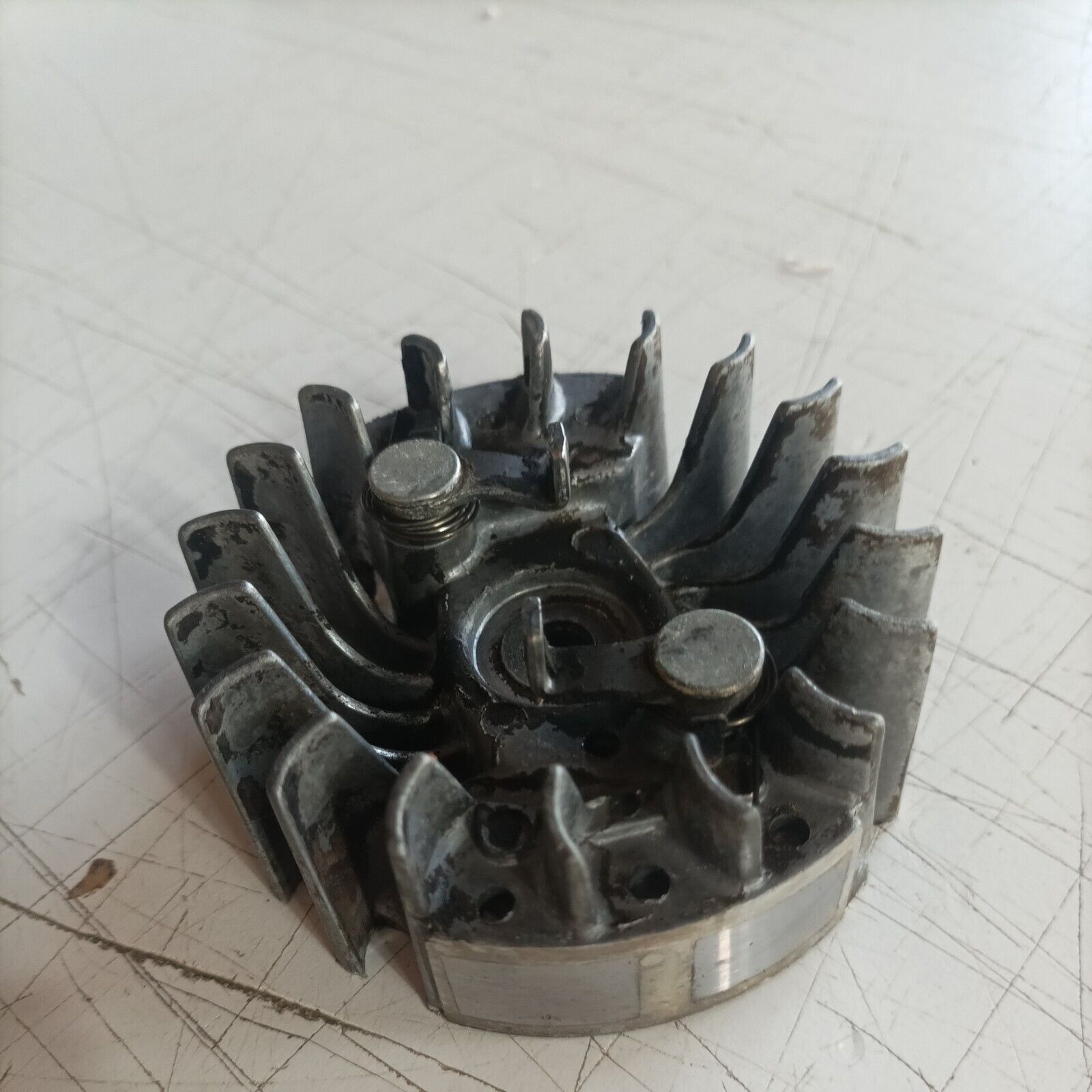 VOLANO ACCENSIONE 02.0088.60 PER MOTOSEGA EMAK OLEOMAC 940 940C ricambi usati
