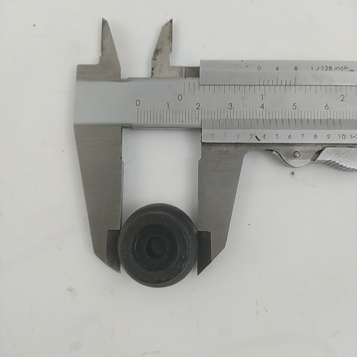 motosega CASTOR CP- 500 gommino SUPPORTO ANTIVIBRANTE Ricambio Usato