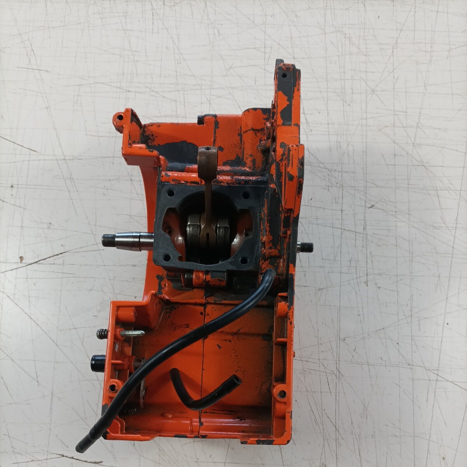 MOTOSEGA OLEOMAC OM 251 KIT CARTER serbatoio BASAMENTO E ALBERO MOTORE usato