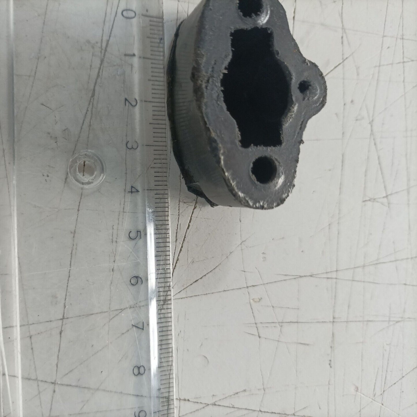 ricambi usati FLANGIA COLLETTORE ASPIRAZIONE sotto PER MOTOSEGA ALPINA PROF 45