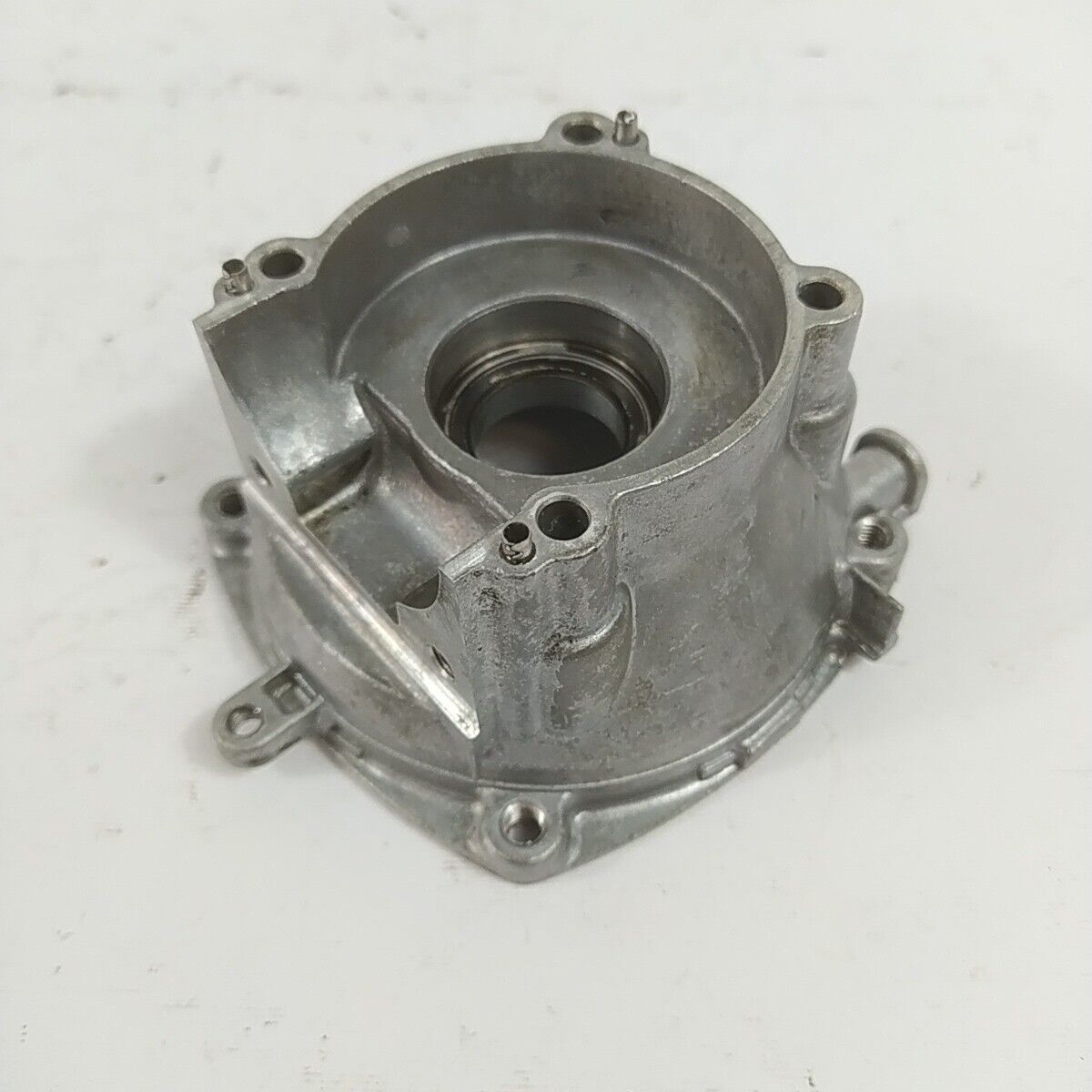 Ricambio CARTER BASAMENTO CILINDRO MOTORE usato per decespugliatore ZENOAH G43L