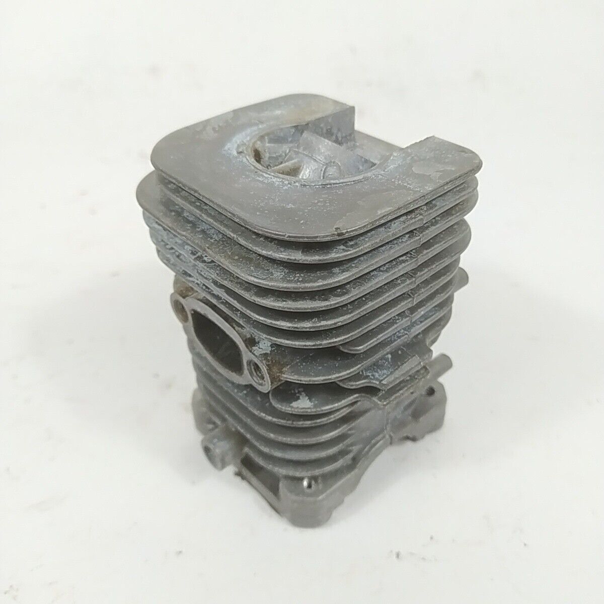 CILINDRO E PISTONE MOTORE Diametro 41 PER MOTOSEGA POULAN 2250 ricambi usati
