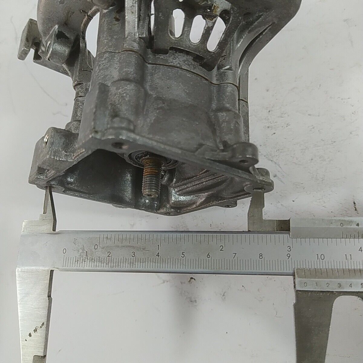 ricambio BASAMENTO CILINDRO ALBERO MOTORE usato decespugliatore KAWASAKI TD 33