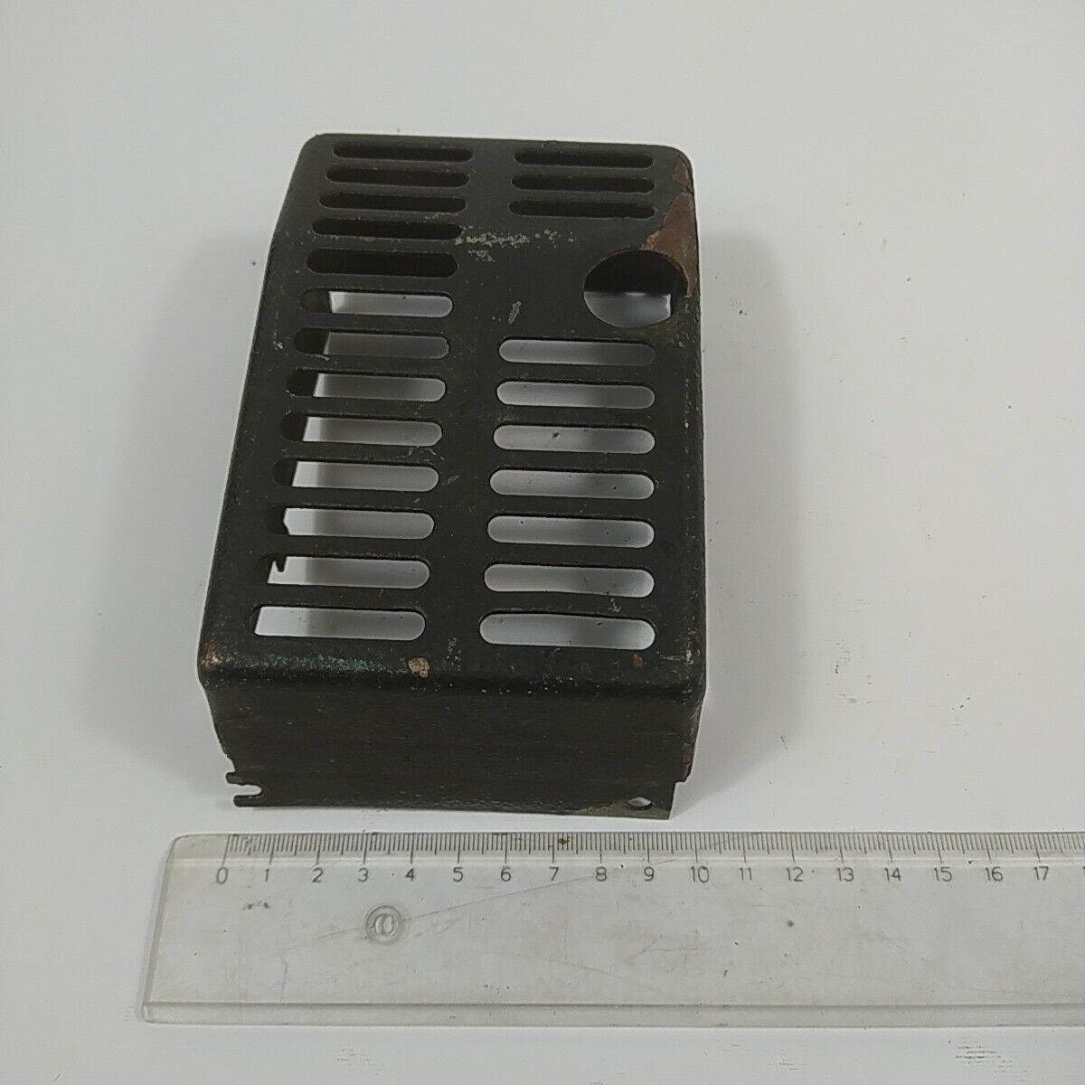 Ricambi usati per decespugliatore MCCULLOCH BP 38 AV COPERCHIO COPRI MARMITTA