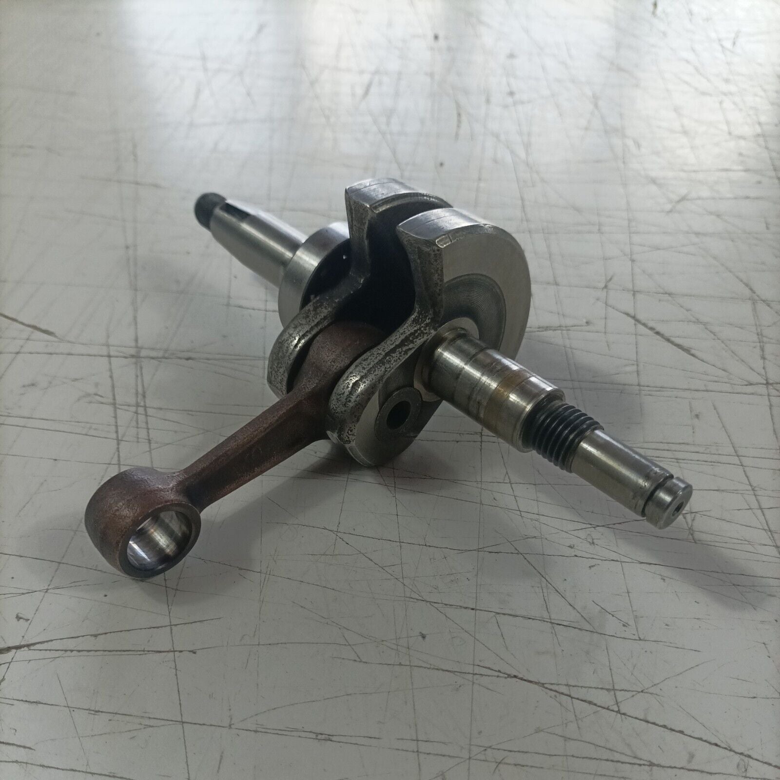 MOTOSEGA OLEOMAC OM 251 ALBERO MOTORE CON DOPPIO FILETTO ricambi usati
